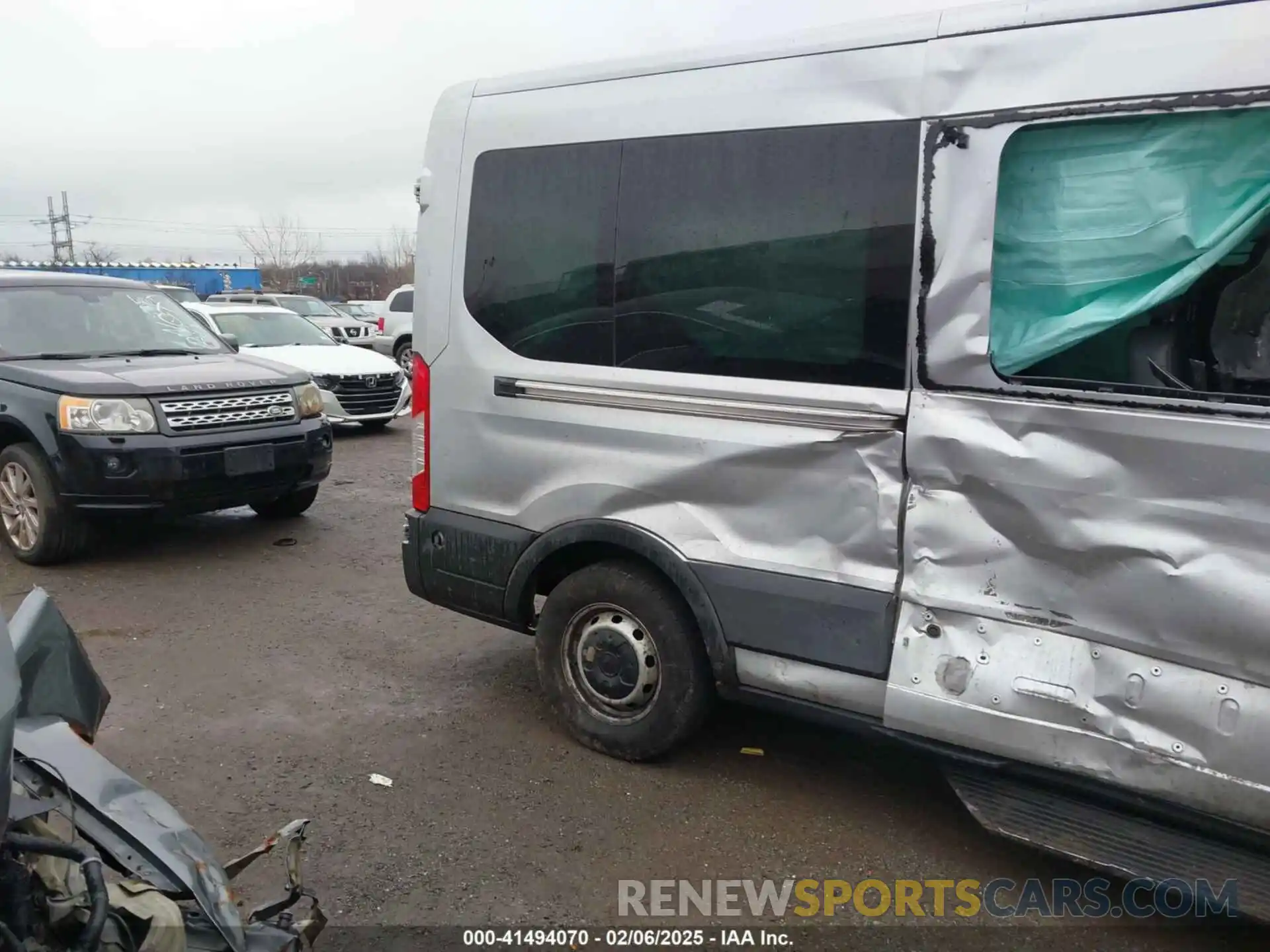 19 Photograph of a damaged car 1FBAX2CM0KKA73861 FORD TRANSIT-350 2019