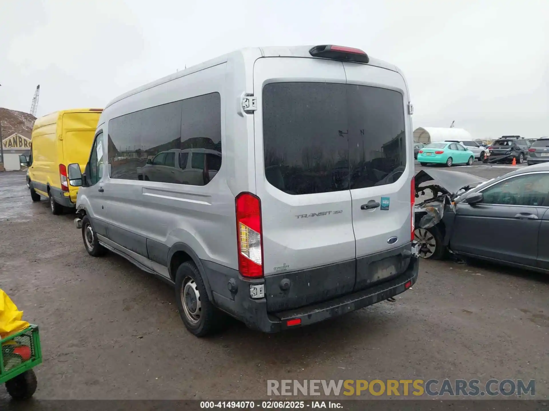 3 Photograph of a damaged car 1FBAX2CM0KKA73861 FORD TRANSIT-350 2019