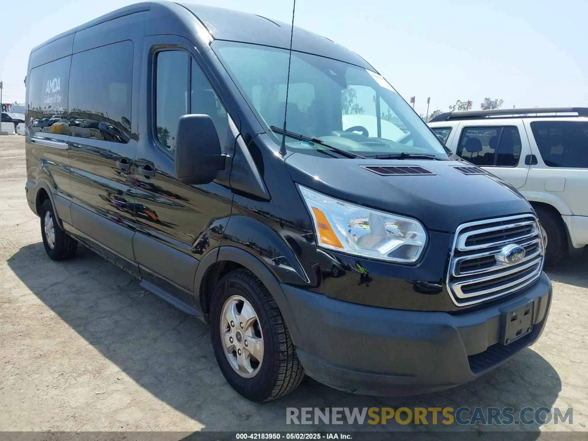 1 Photograph of a damaged car 1FBAX2CM2KKB46082 FORD TRANSIT-350 2019