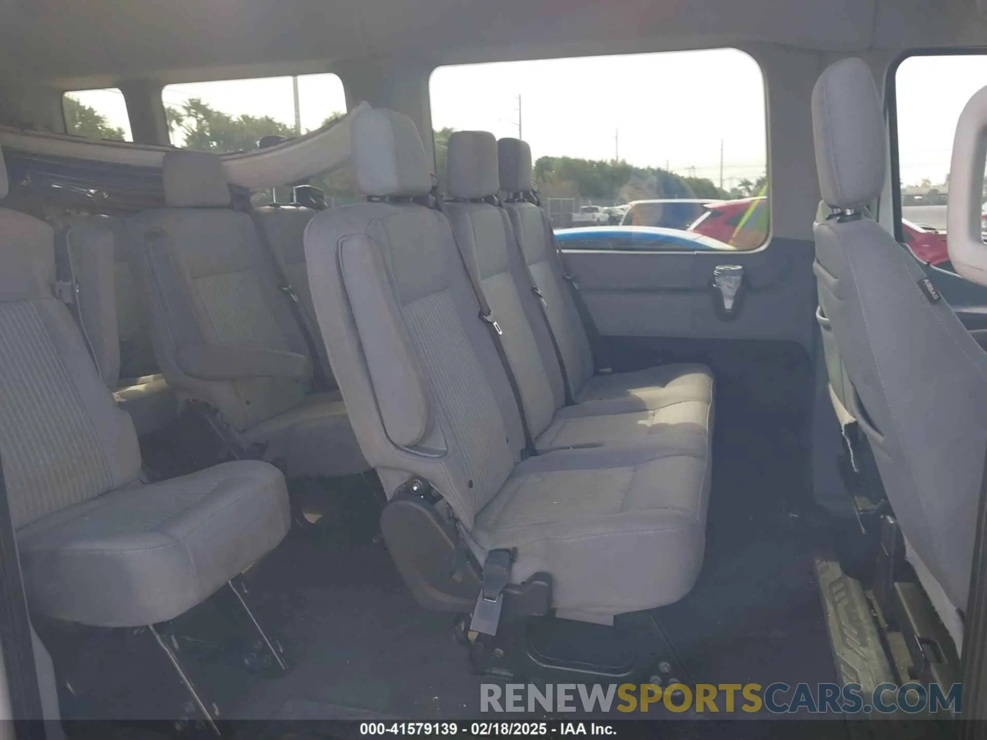 8 Photograph of a damaged car 1FBAX2CM4KKB54426 FORD TRANSIT-350 2019
