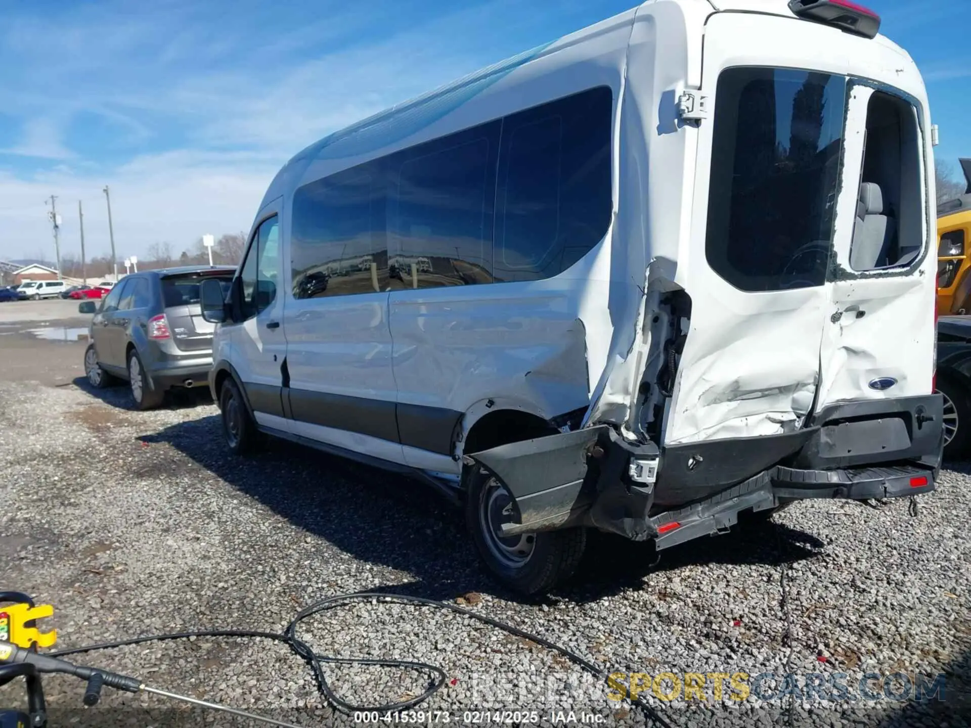 3 Photograph of a damaged car 1FBAX2CV2KKA69450 FORD TRANSIT-350 2019