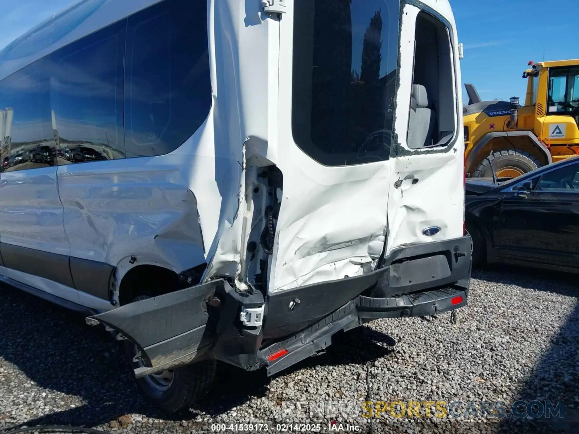 6 Photograph of a damaged car 1FBAX2CV2KKA69450 FORD TRANSIT-350 2019