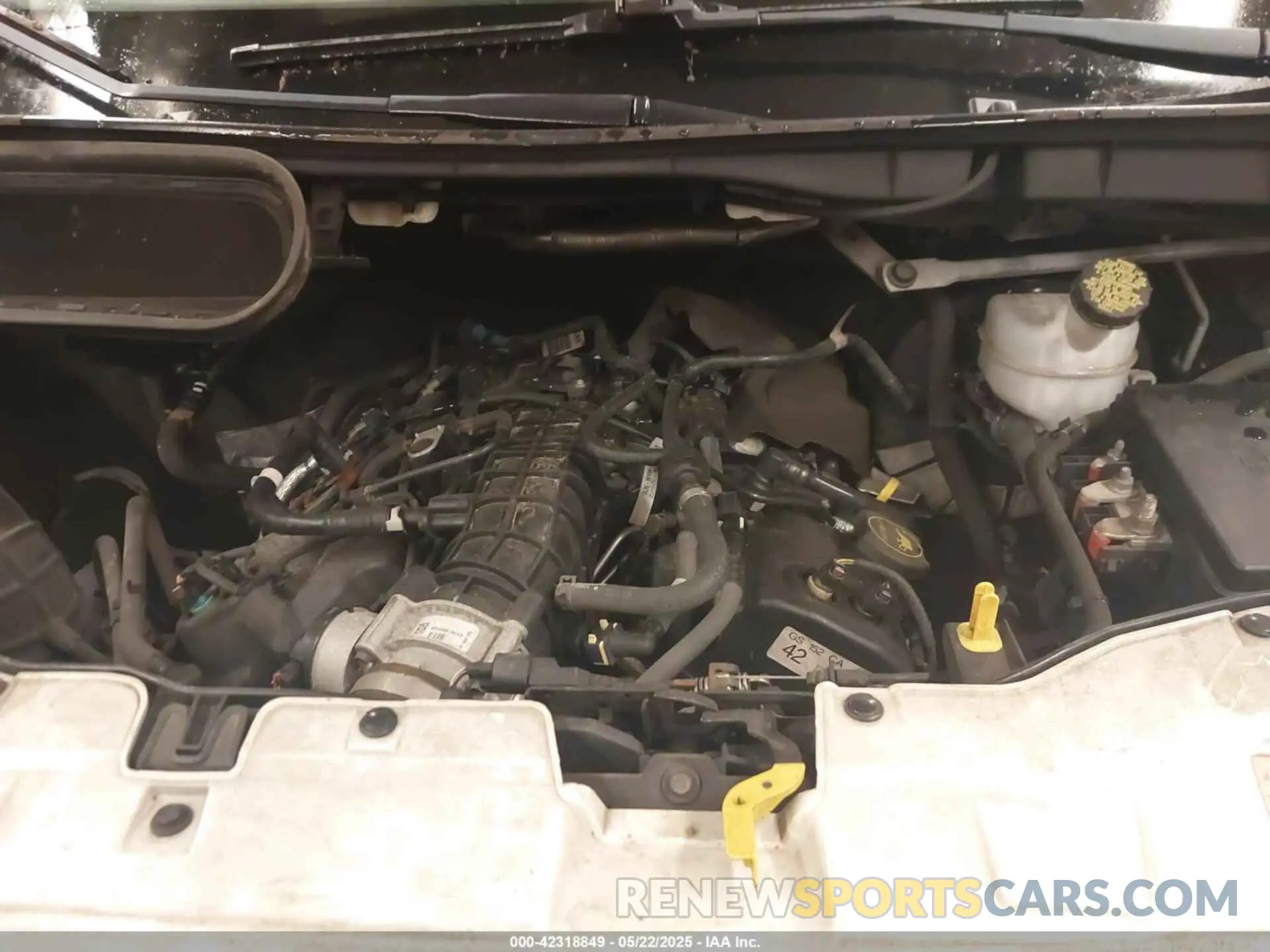 10 Photograph of a damaged car 1FBZX2CG1KKA20728 FORD TRANSIT-350 2019