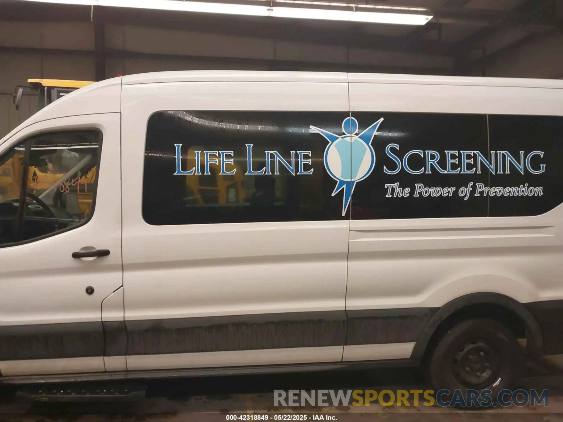 14 Photograph of a damaged car 1FBZX2CG1KKA20728 FORD TRANSIT-350 2019