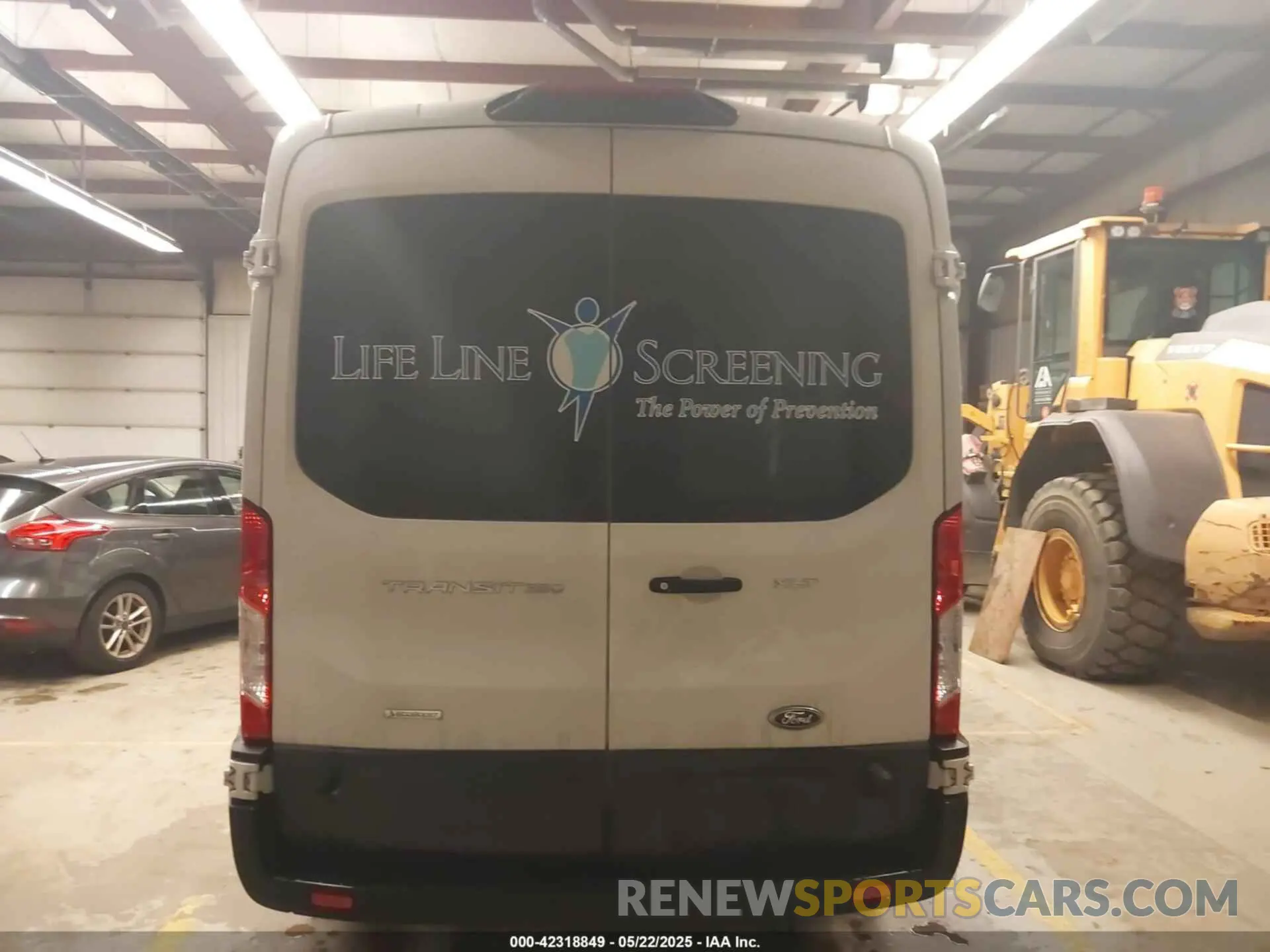 16 Photograph of a damaged car 1FBZX2CG1KKA20728 FORD TRANSIT-350 2019