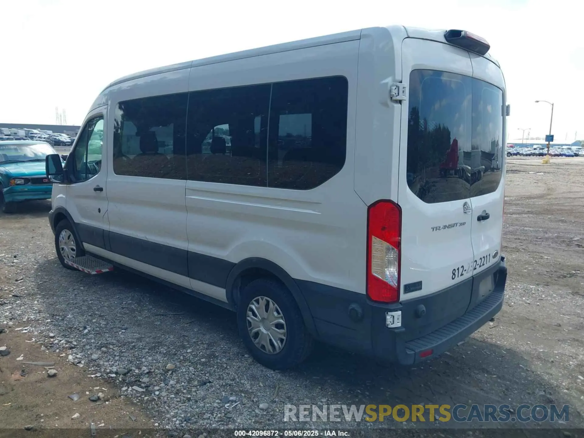 3 Photograph of a damaged car 1FBZX2CM5KKB87115 FORD TRANSIT-350 2019