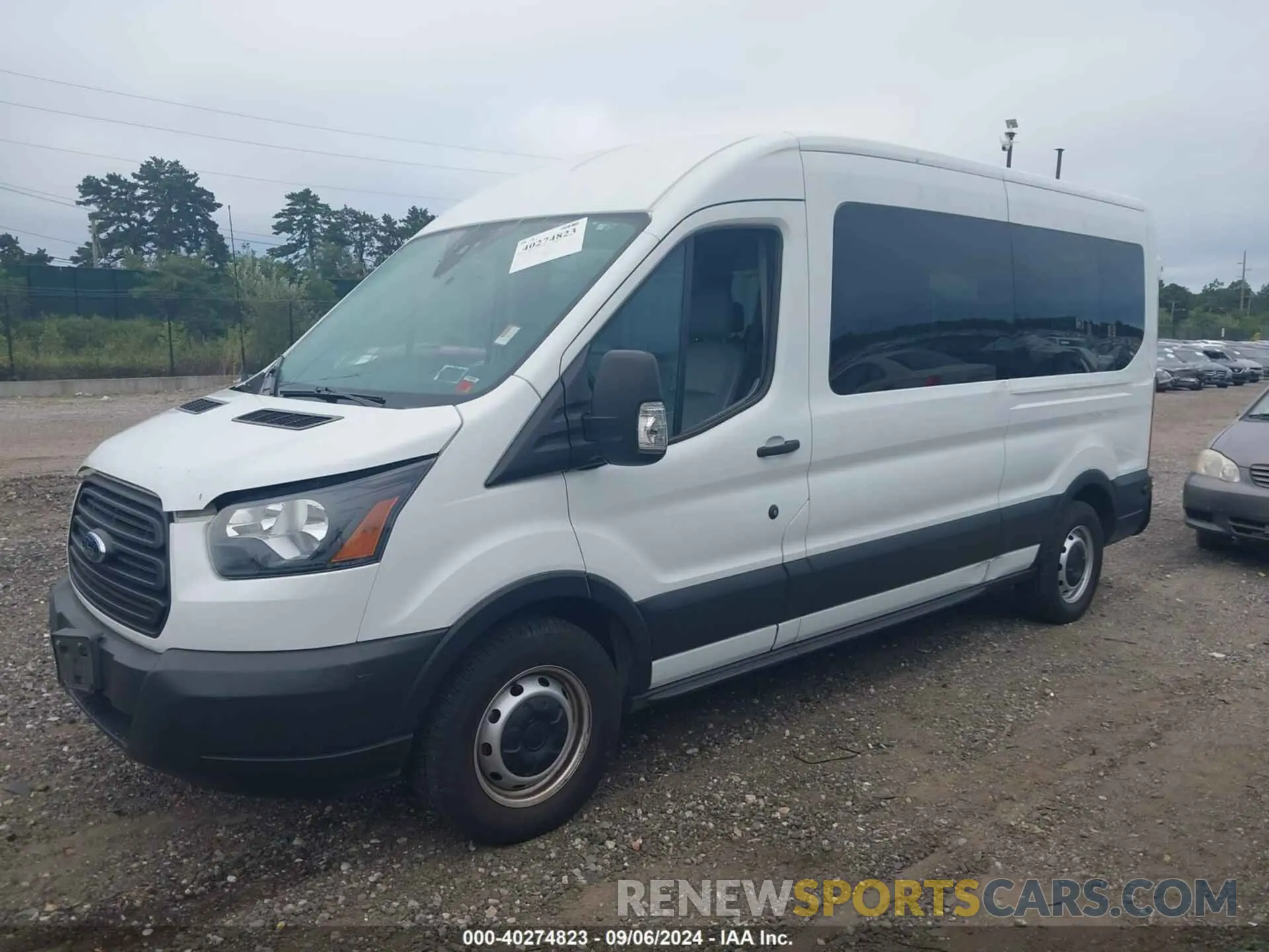2 Photograph of a damaged car 1FBZX2CM9KKA25228 FORD TRANSIT-350 2019
