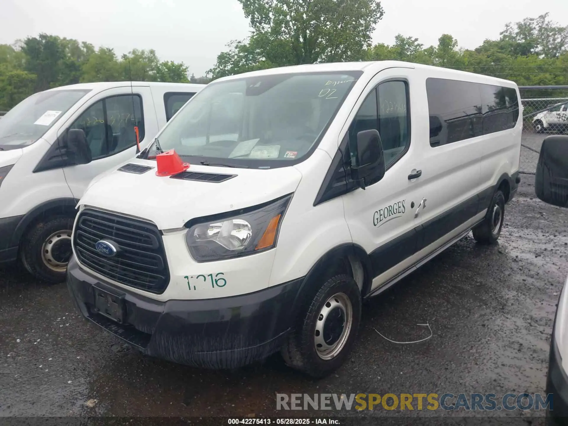 2 Photograph of a damaged car 1FBZX2YM1KKA65246 FORD TRANSIT-350 2019