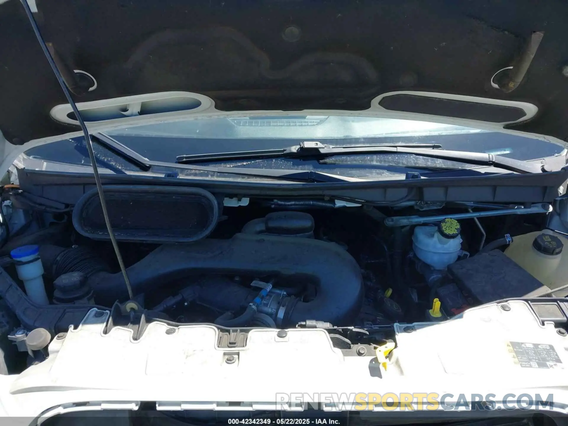 10 Photograph of a damaged car 1FBZX2YM2KKA61349 FORD TRANSIT-350 2019