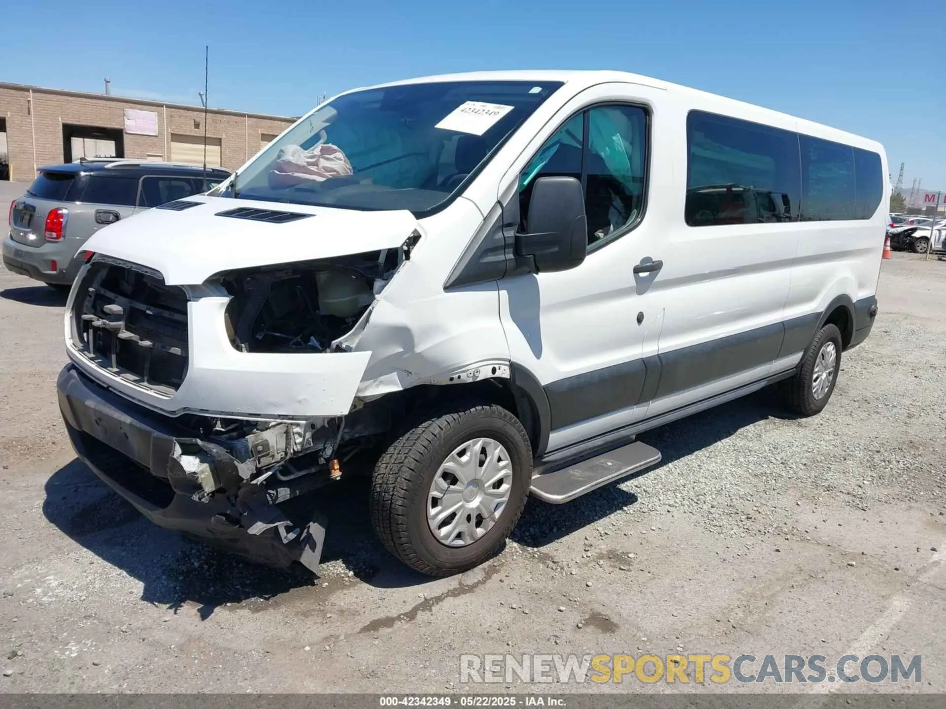 2 Photograph of a damaged car 1FBZX2YM2KKA61349 FORD TRANSIT-350 2019
