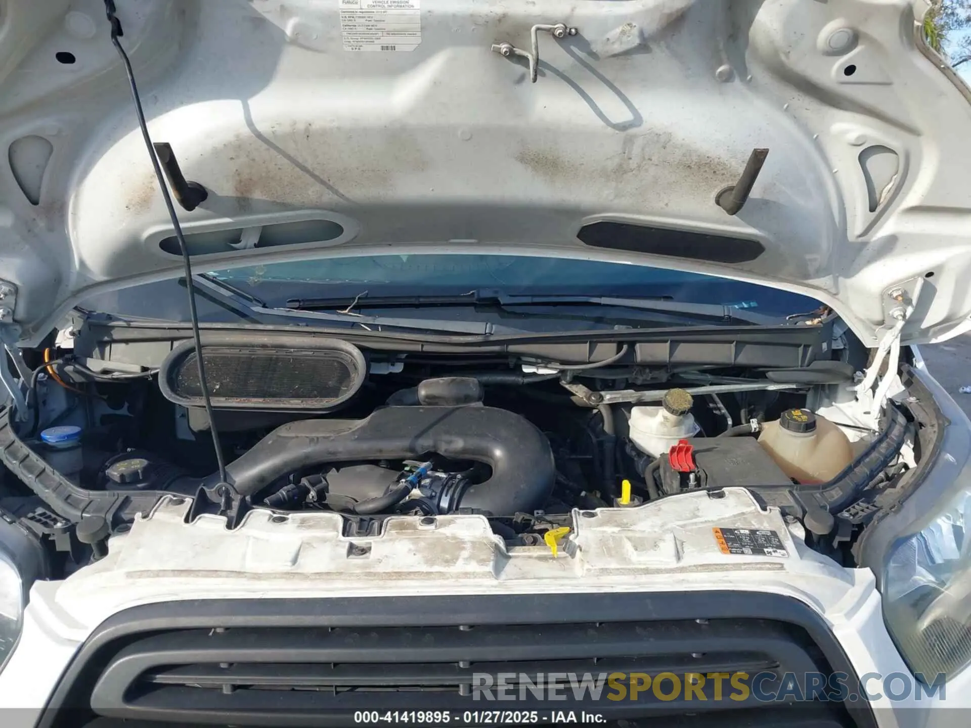 10 Photograph of a damaged car 1FBZX2YM2KKA81620 FORD TRANSIT-350 2019