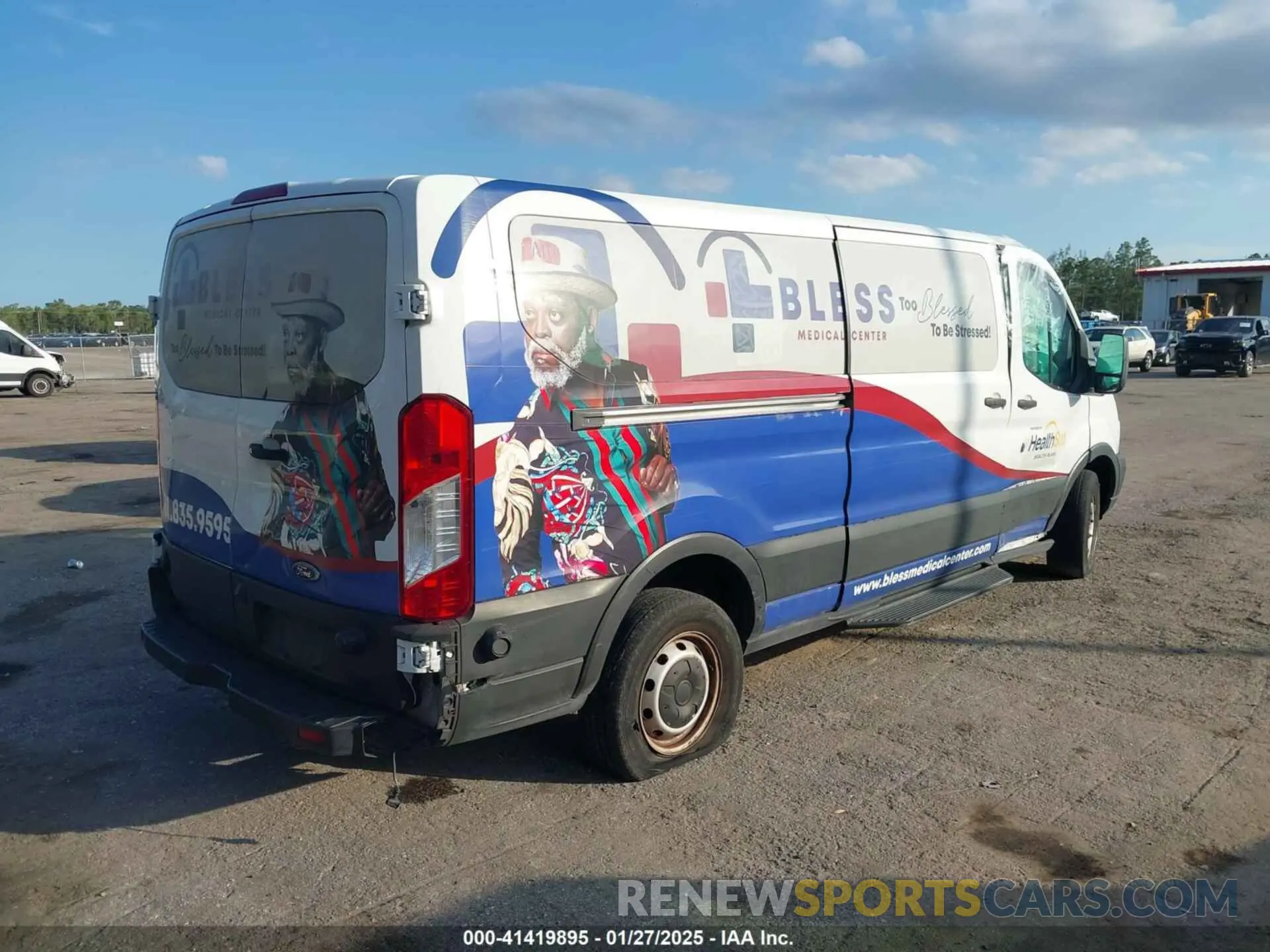 4 Photograph of a damaged car 1FBZX2YM2KKA81620 FORD TRANSIT-350 2019