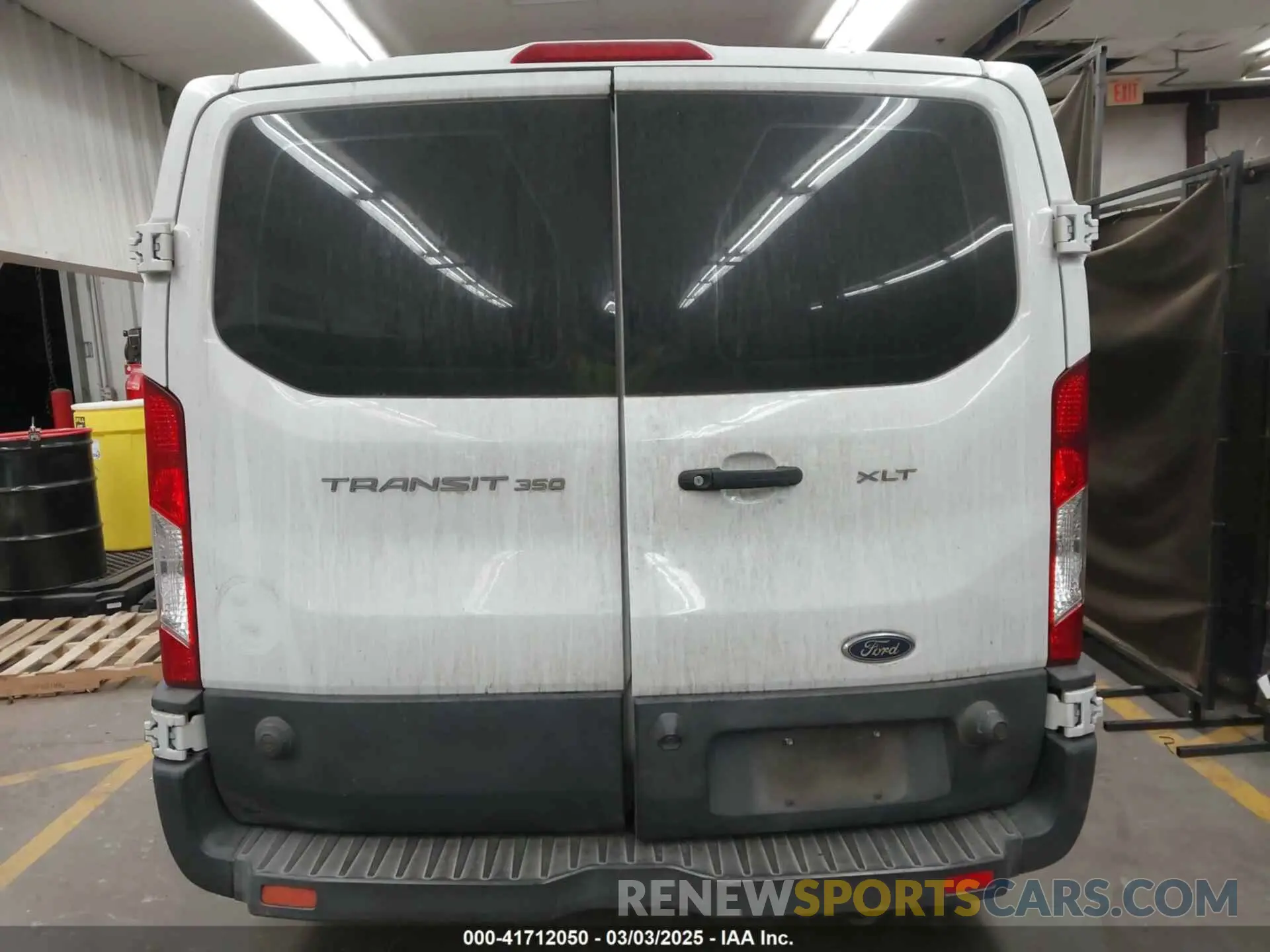 16 Photograph of a damaged car 1FBZX2YM6KKA75786 FORD TRANSIT-350 2019