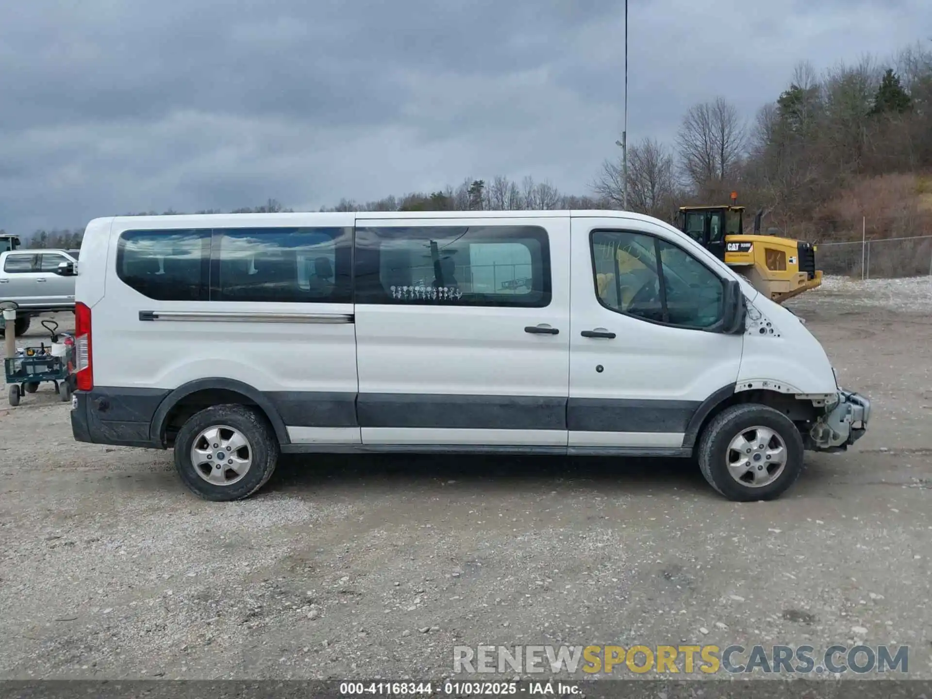 14 Photograph of a damaged car 1FBZX2YM8KKA31871 FORD TRANSIT-350 2019