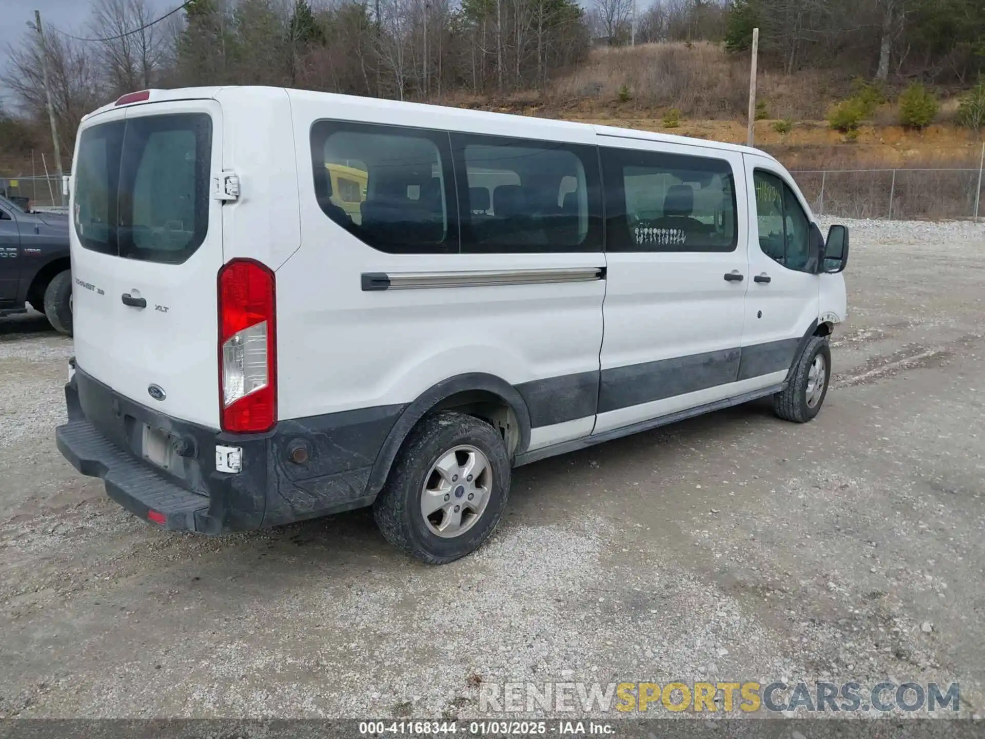 4 Photograph of a damaged car 1FBZX2YM8KKA31871 FORD TRANSIT-350 2019