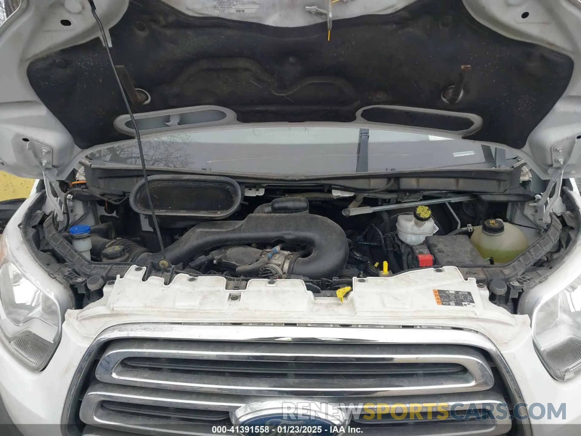 10 Photograph of a damaged car 1FBZX2YM8KKA48539 FORD TRANSIT-350 2019
