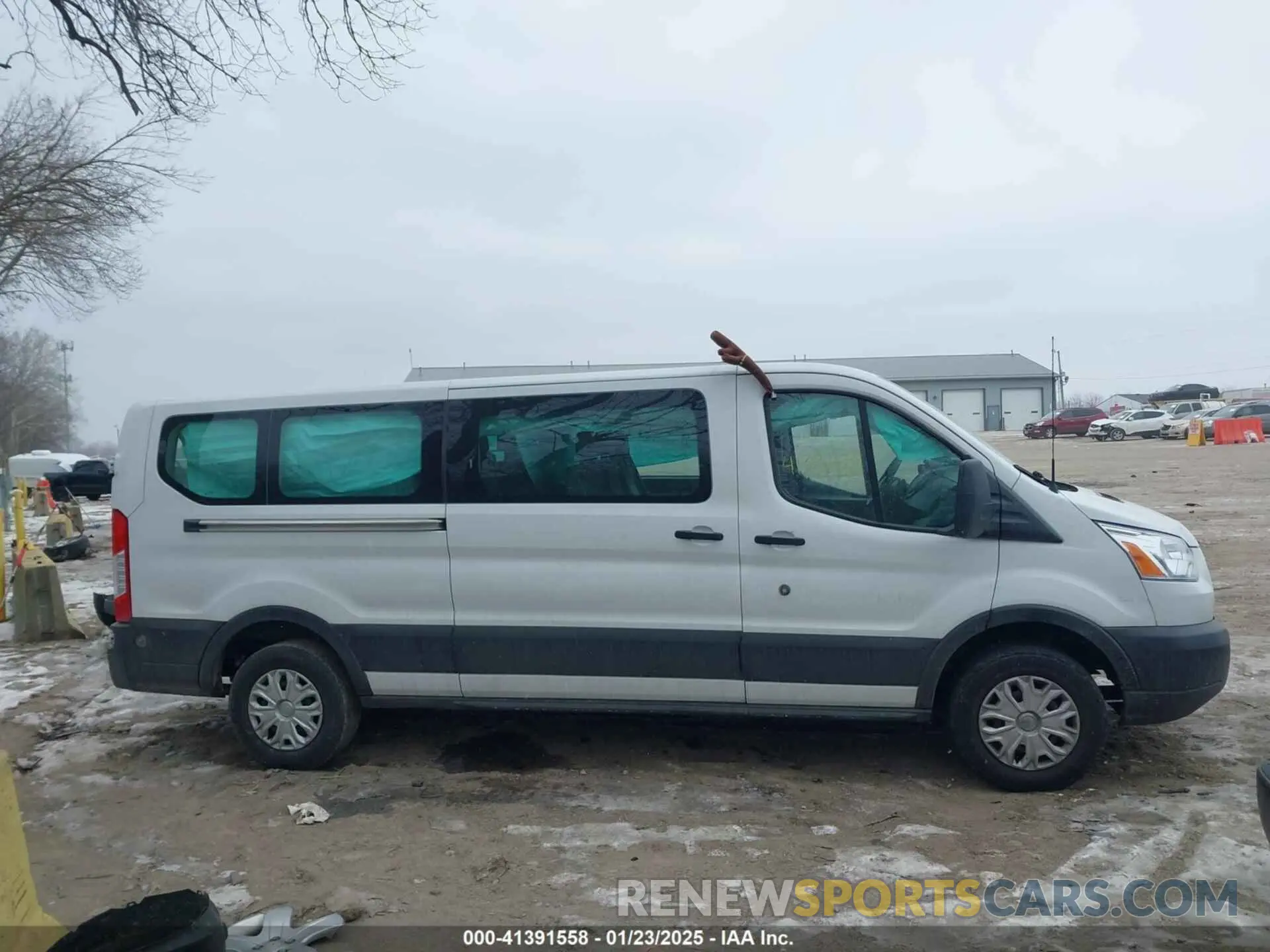 13 Photograph of a damaged car 1FBZX2YM8KKA48539 FORD TRANSIT-350 2019