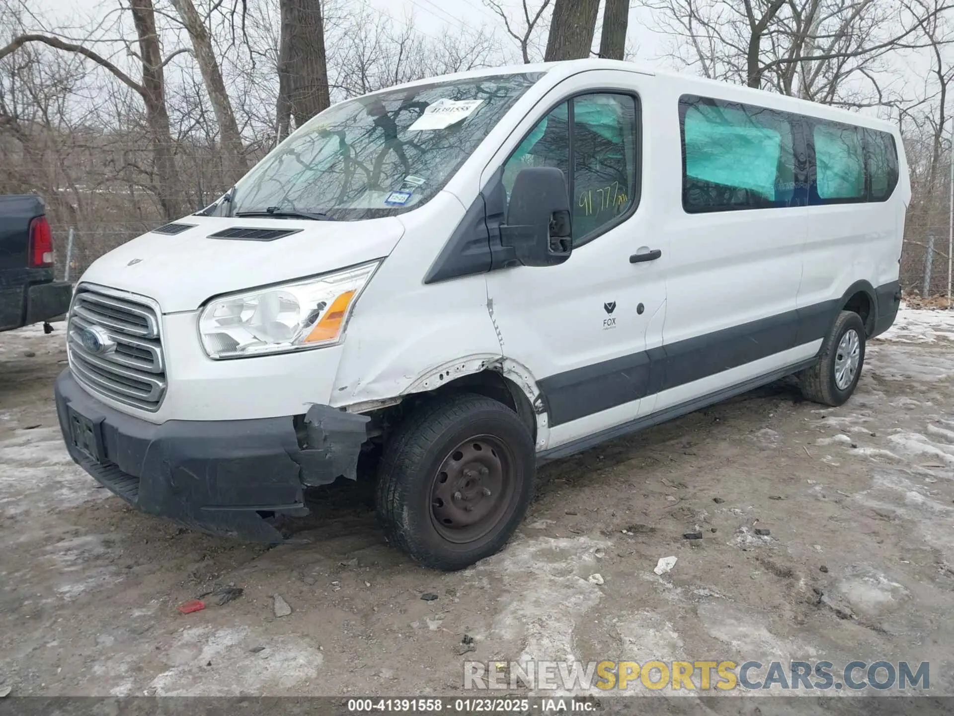 2 Photograph of a damaged car 1FBZX2YM8KKA48539 FORD TRANSIT-350 2019