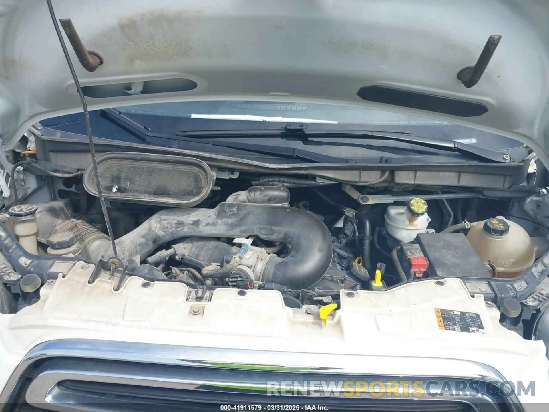 10 Photograph of a damaged car 1FBZX2ZM2KKB65886 FORD TRANSIT-350 2019