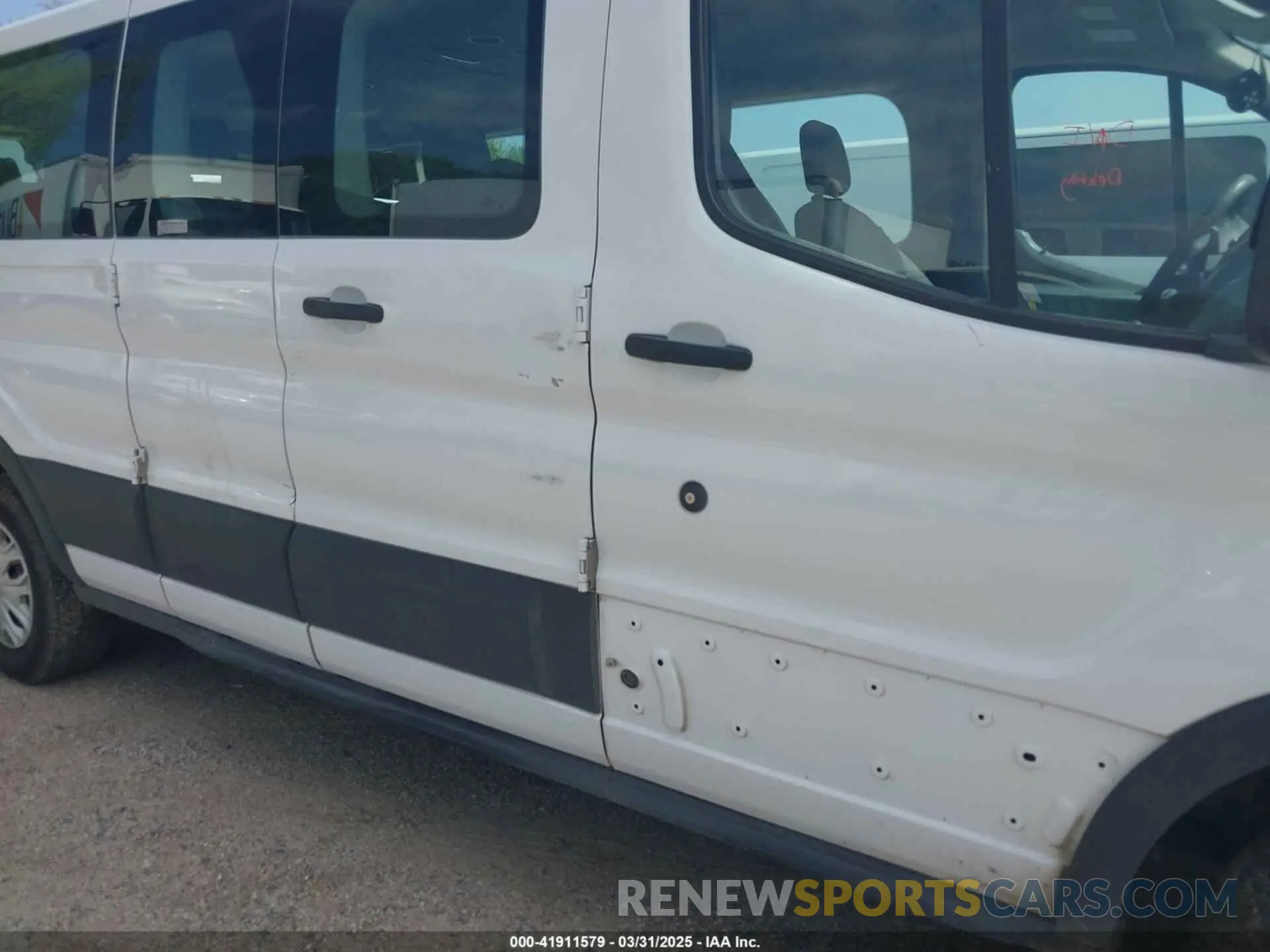 6 Photograph of a damaged car 1FBZX2ZM2KKB65886 FORD TRANSIT-350 2019