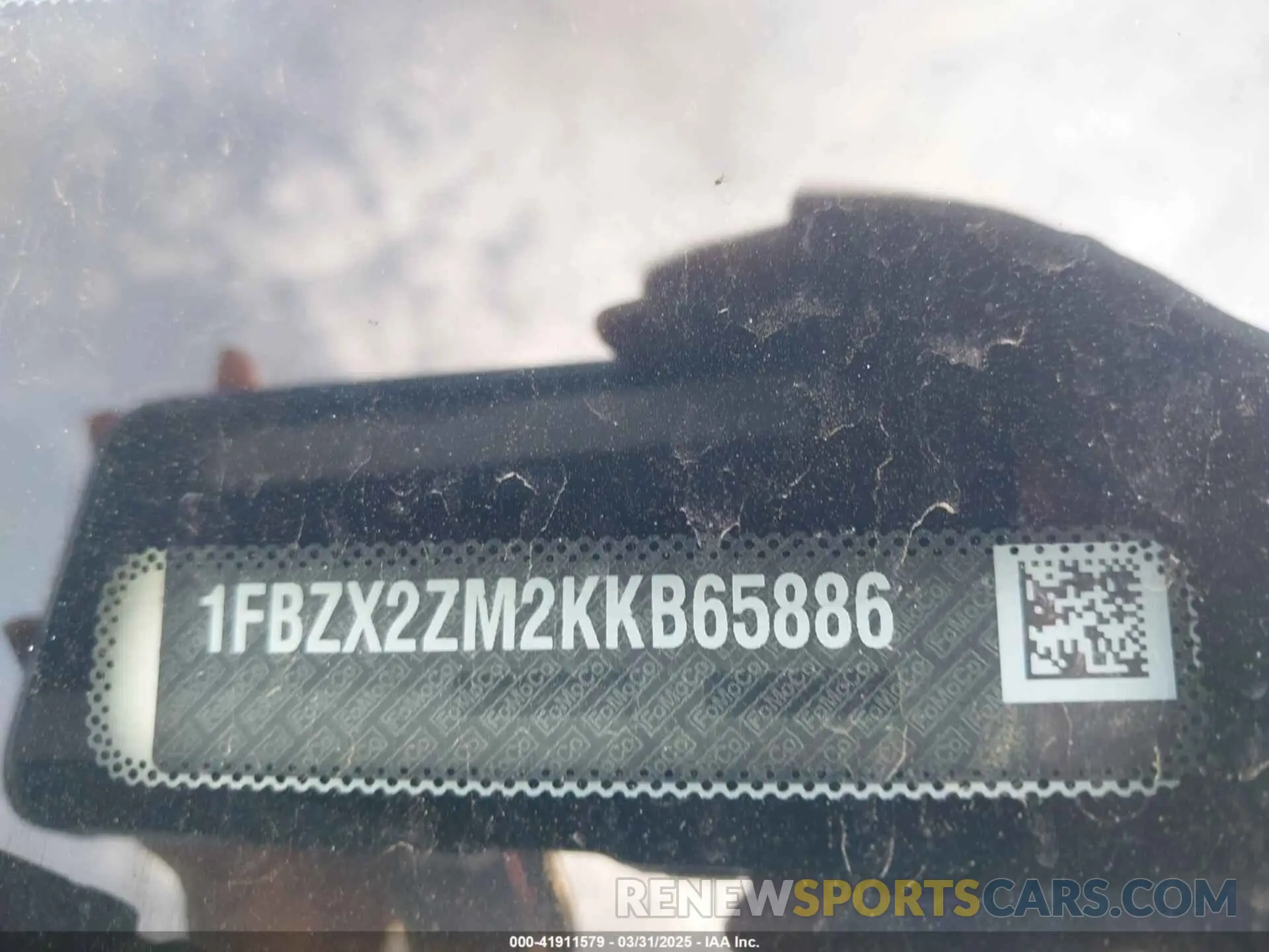 9 Photograph of a damaged car 1FBZX2ZM2KKB65886 FORD TRANSIT-350 2019