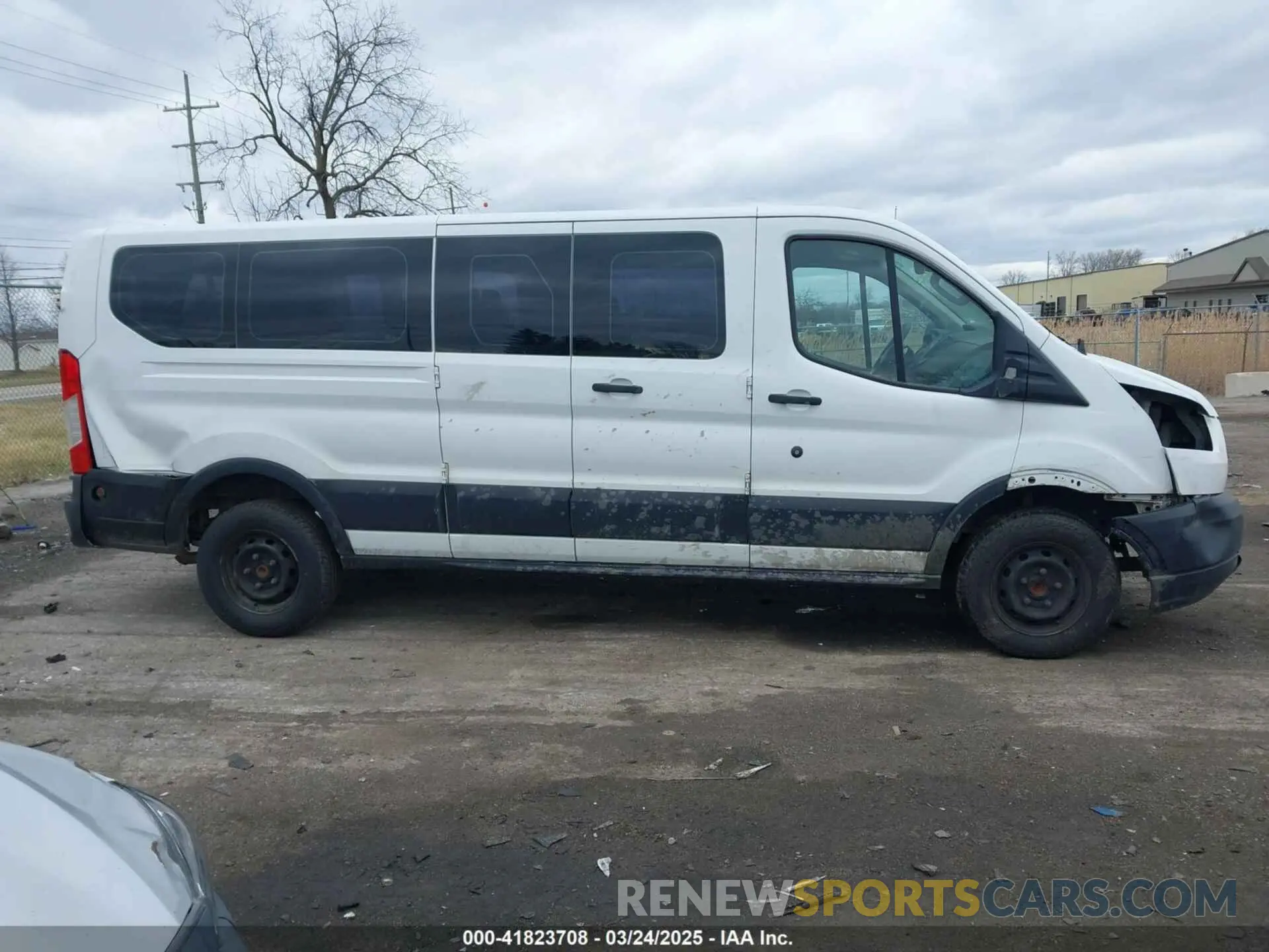 13 Photograph of a damaged car 1FBZX2ZM7KKA47090 FORD TRANSIT-350 2019