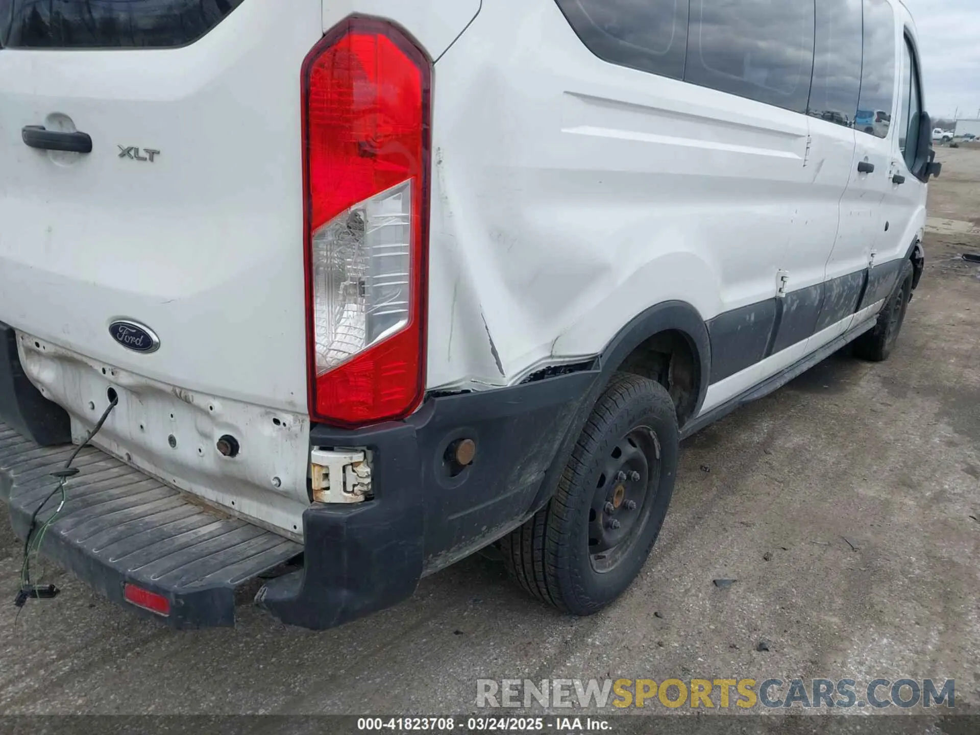 6 Photograph of a damaged car 1FBZX2ZM7KKA47090 FORD TRANSIT-350 2019