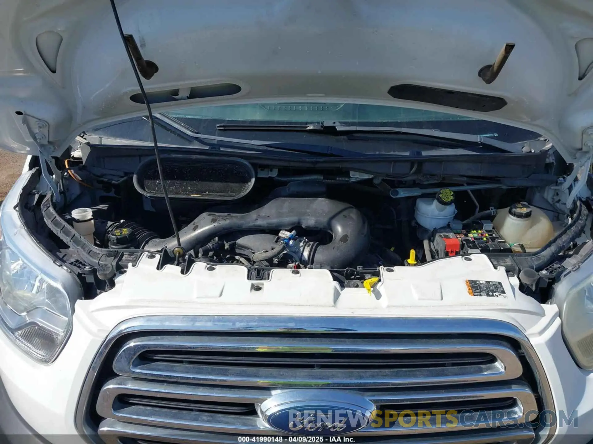10 Photograph of a damaged car 1FBZX2ZM8KKA75772 FORD TRANSIT-350 2019