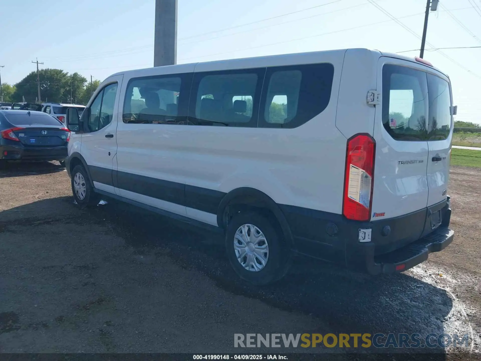 3 Photograph of a damaged car 1FBZX2ZM8KKA75772 FORD TRANSIT-350 2019