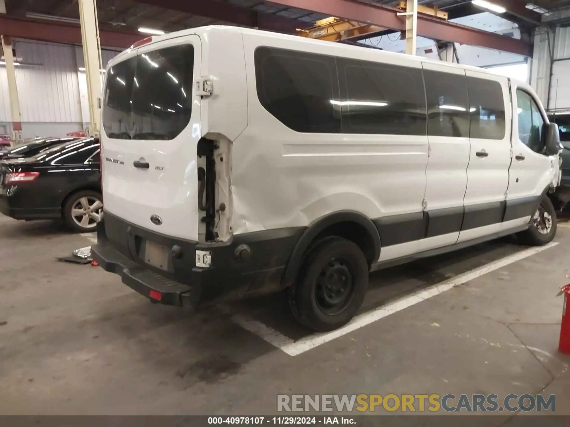 4 Photograph of a damaged car 1FBZX2ZM8KKB24761 FORD TRANSIT-350 2019