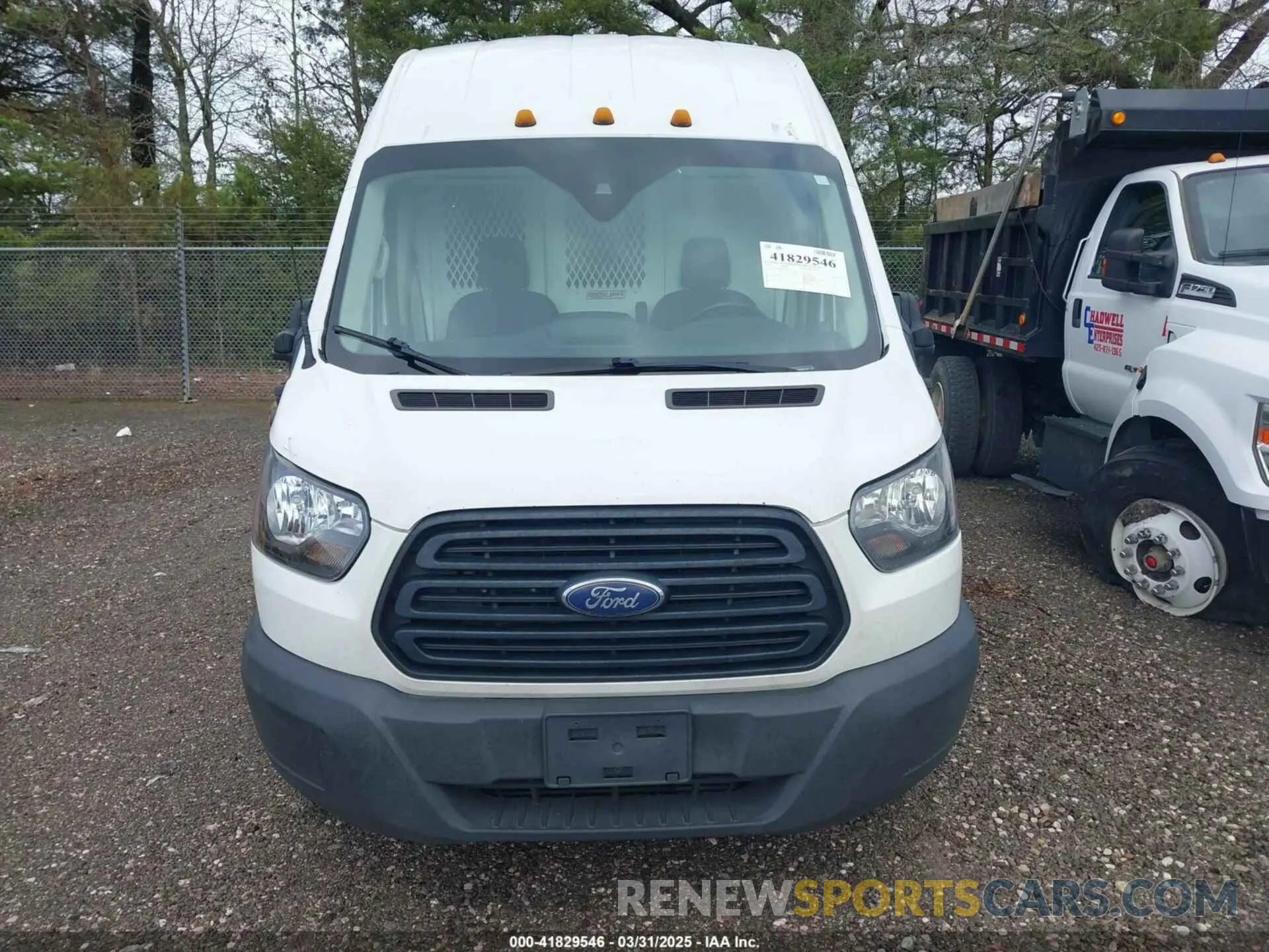 11 Photograph of a damaged car 1FTBF4XG4KKB77787 FORD TRANSIT-350 2019