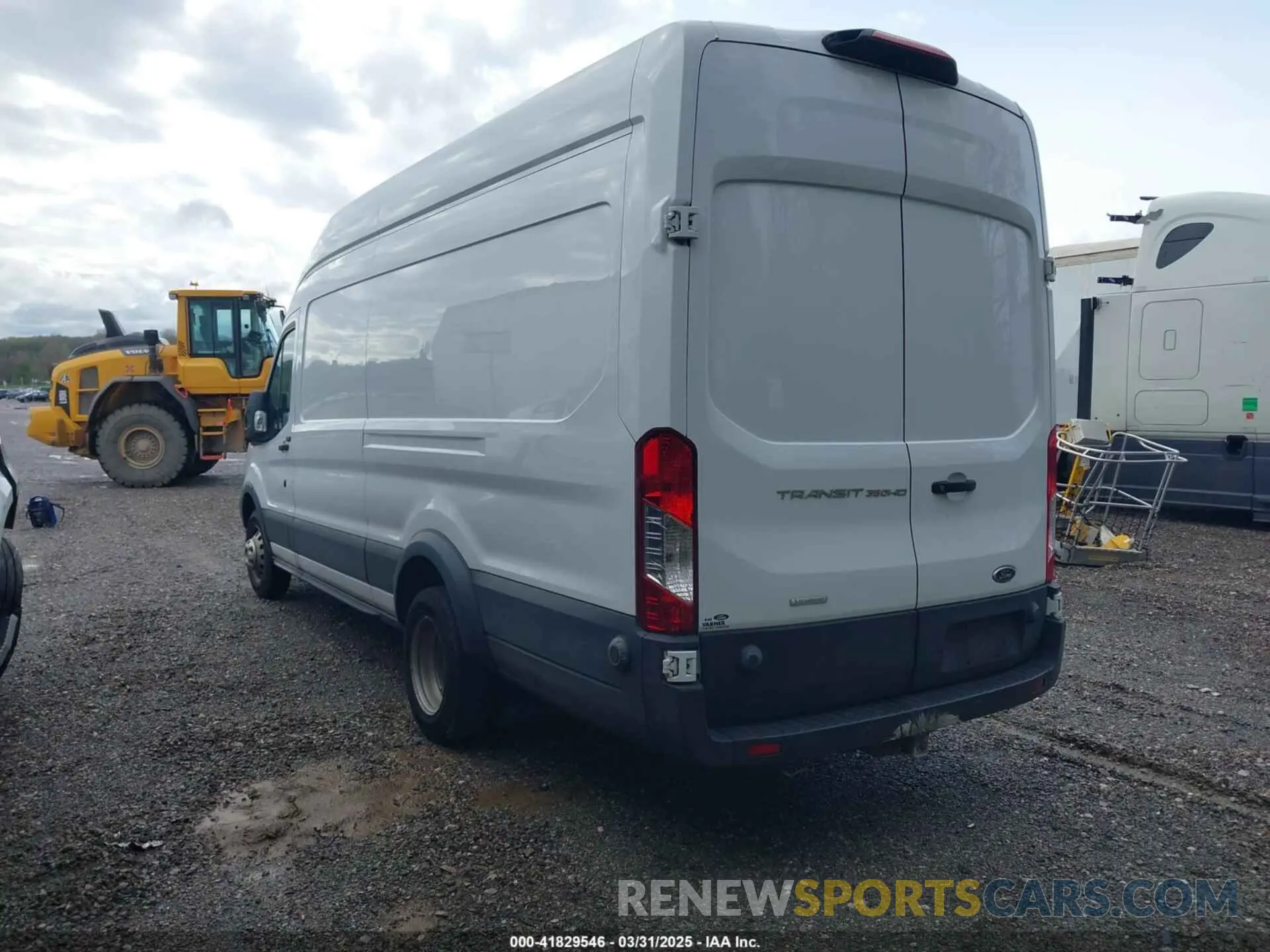3 Photograph of a damaged car 1FTBF4XG4KKB77787 FORD TRANSIT-350 2019