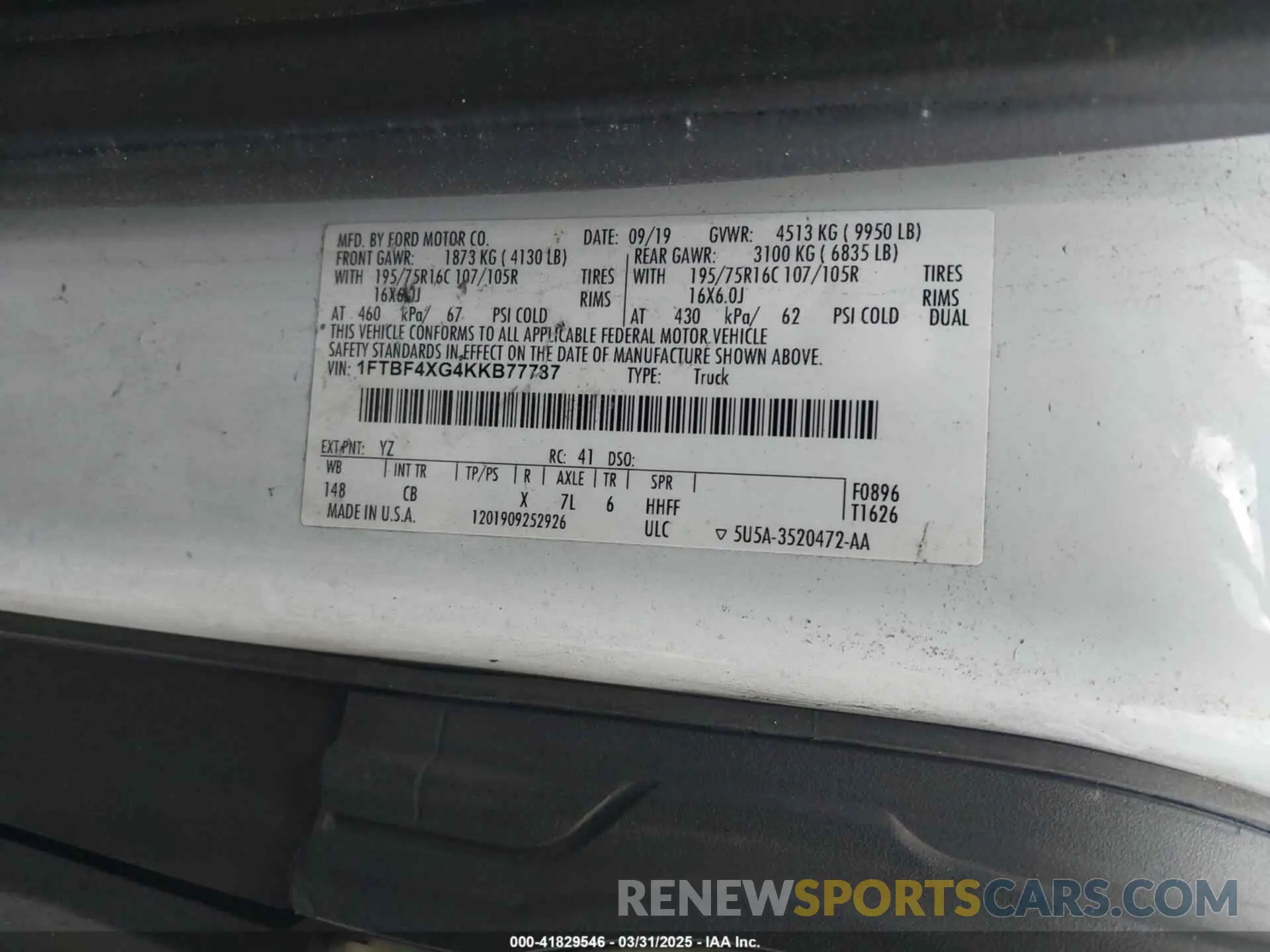 8 Photograph of a damaged car 1FTBF4XG4KKB77787 FORD TRANSIT-350 2019