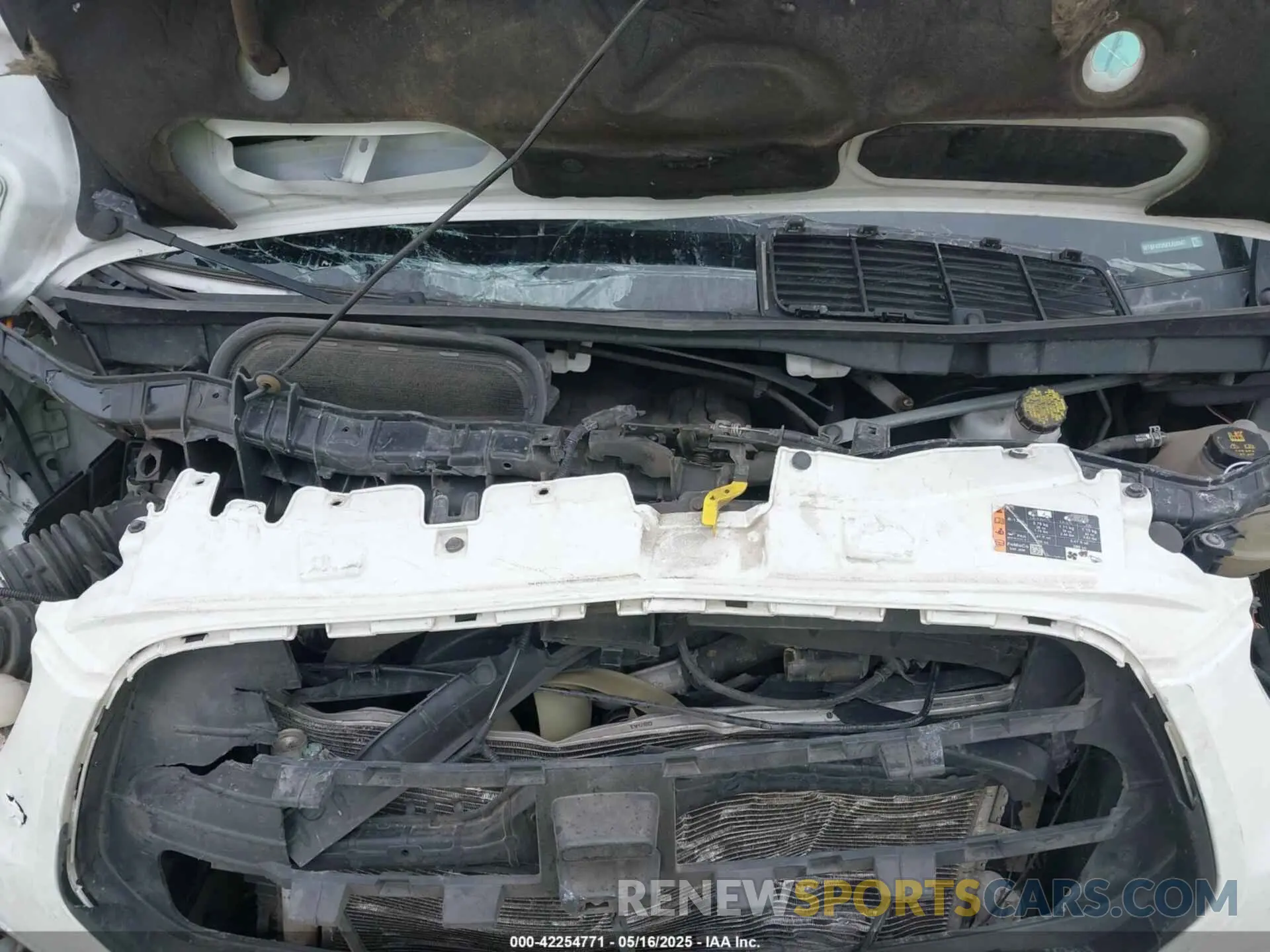 10 Photograph of a damaged car 1FTBF4XV6KKA58847 FORD TRANSIT-350 2019