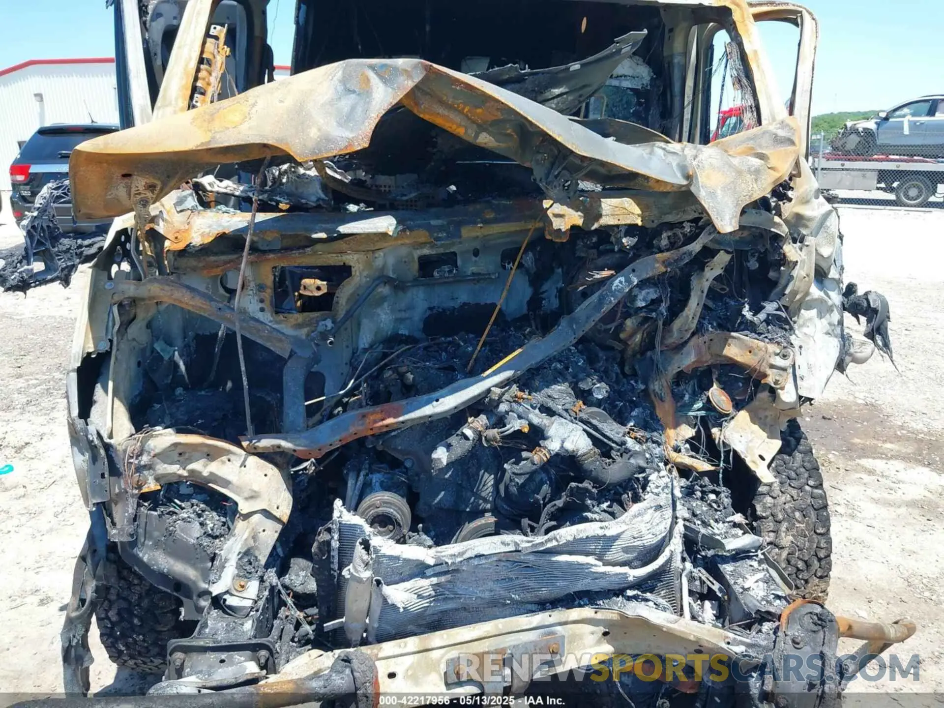 10 Photograph of a damaged car 1FTBW2CG4KKB41754 FORD TRANSIT-350 2019