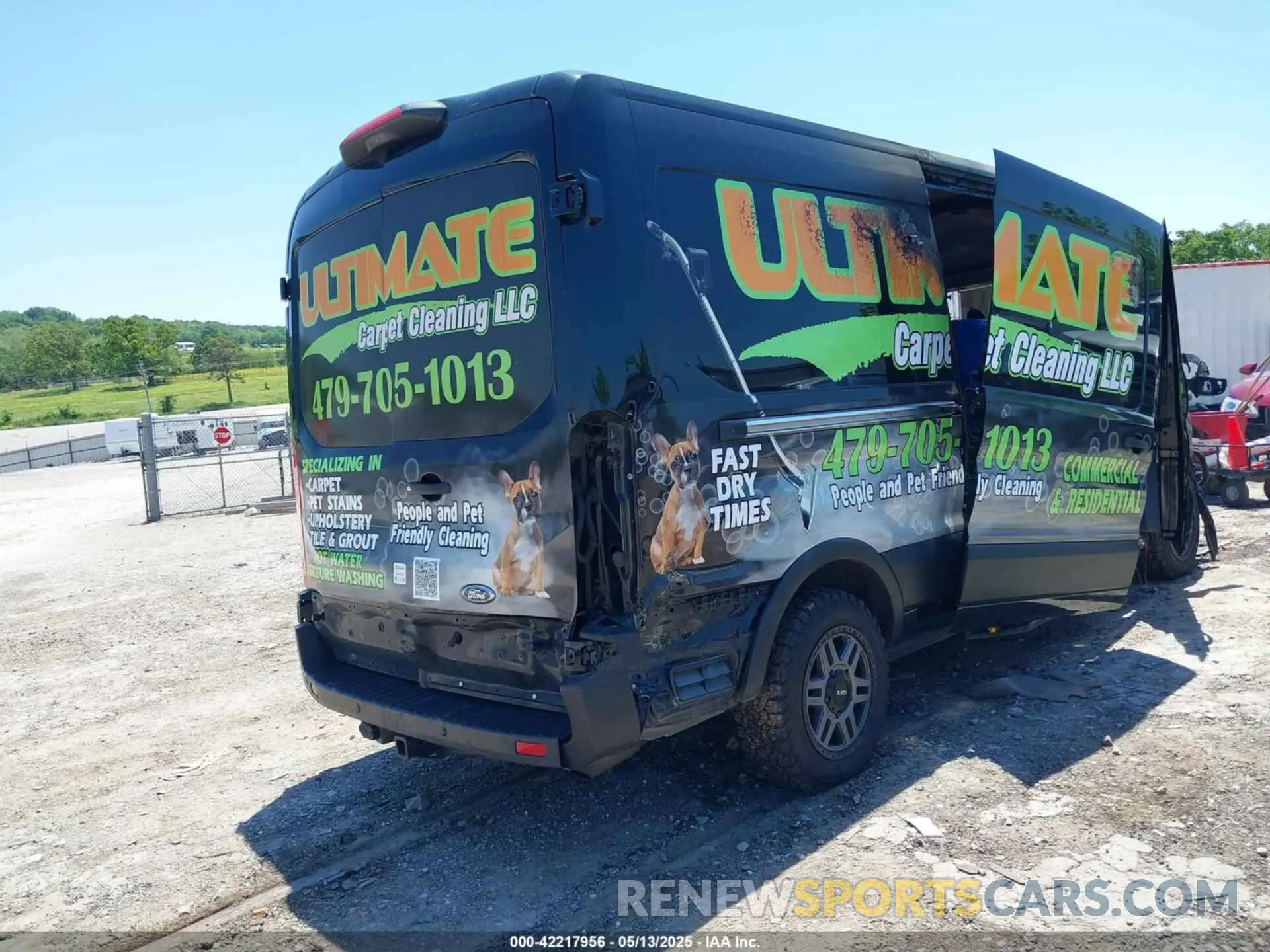 4 Photograph of a damaged car 1FTBW2CG4KKB41754 FORD TRANSIT-350 2019