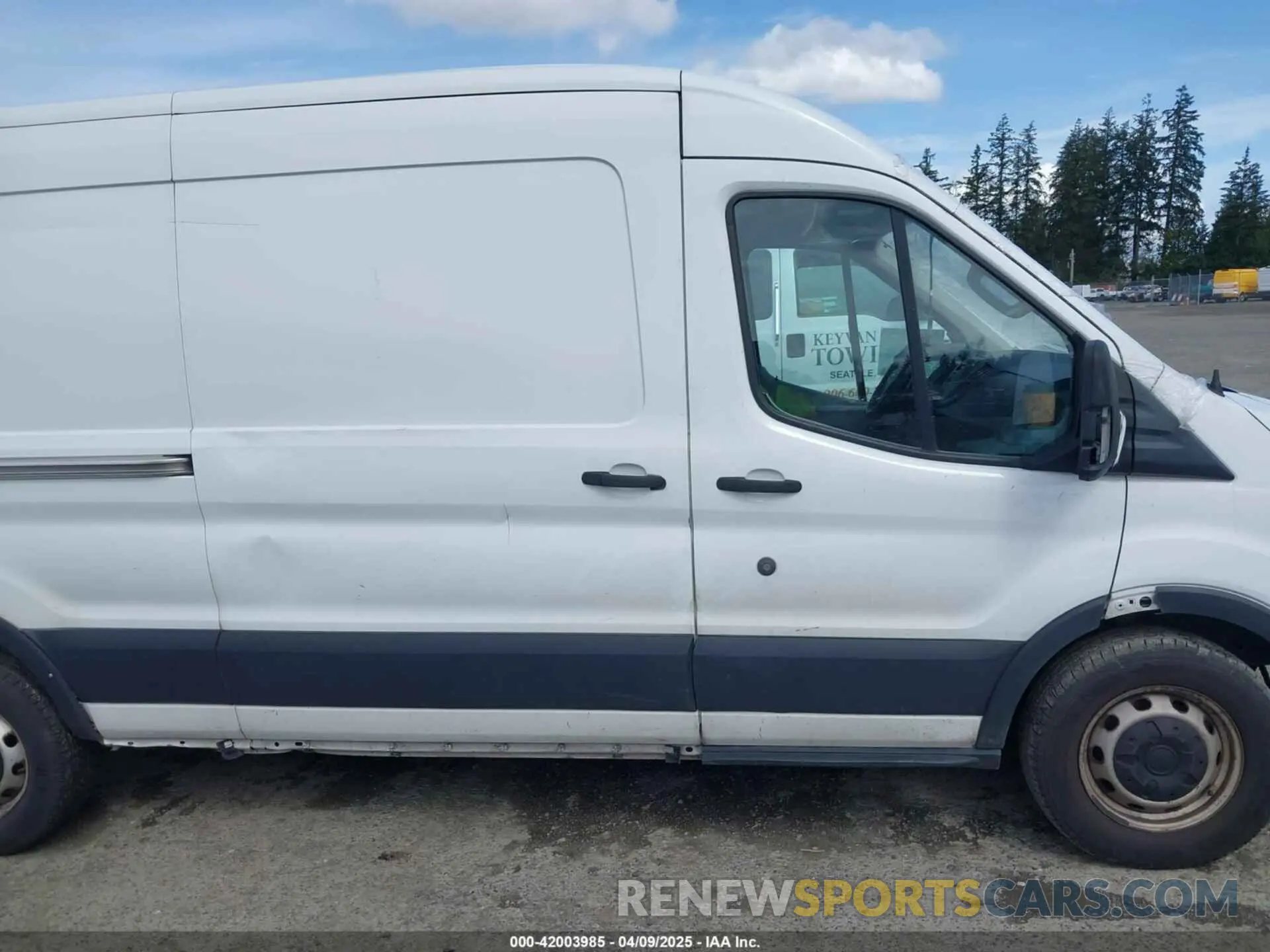 13 Photograph of a damaged car 1FTBW2CM0KKB30319 FORD TRANSIT-350 2019