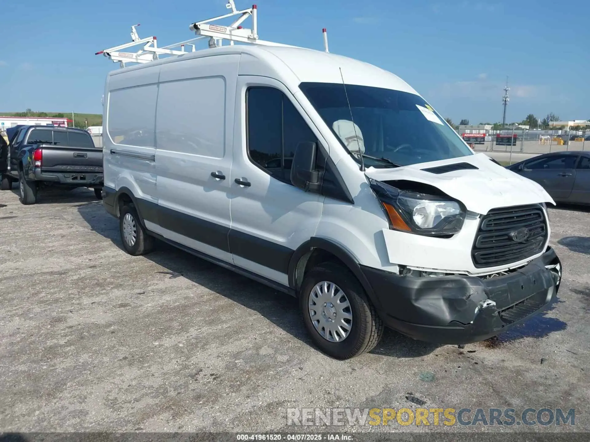 1 Photograph of a damaged car 1FTBW2CM0KKB59593 FORD TRANSIT-350 2019
