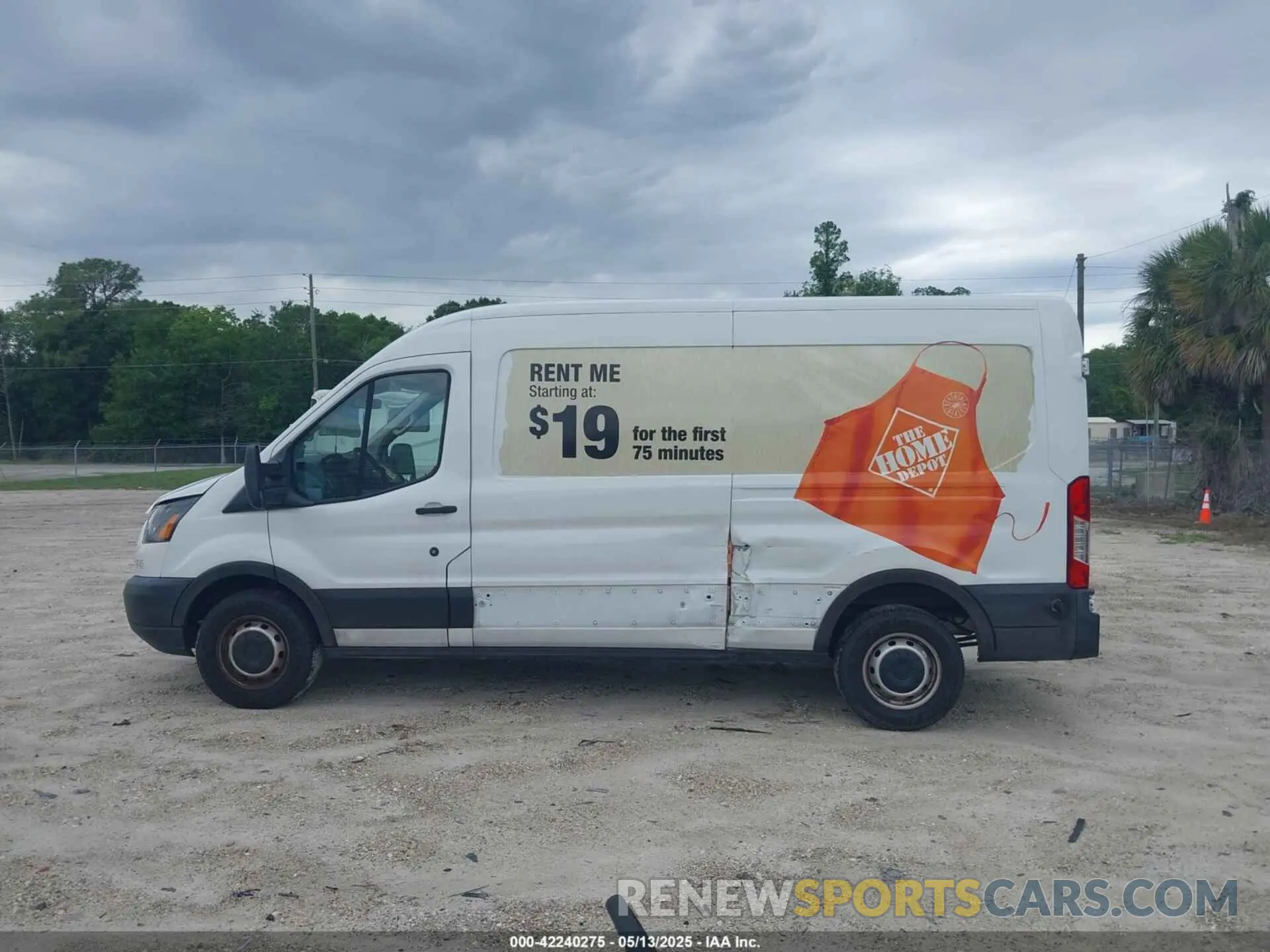 14 Photograph of a damaged car 1FTBW2CM3KKB73018 FORD TRANSIT-350 2019
