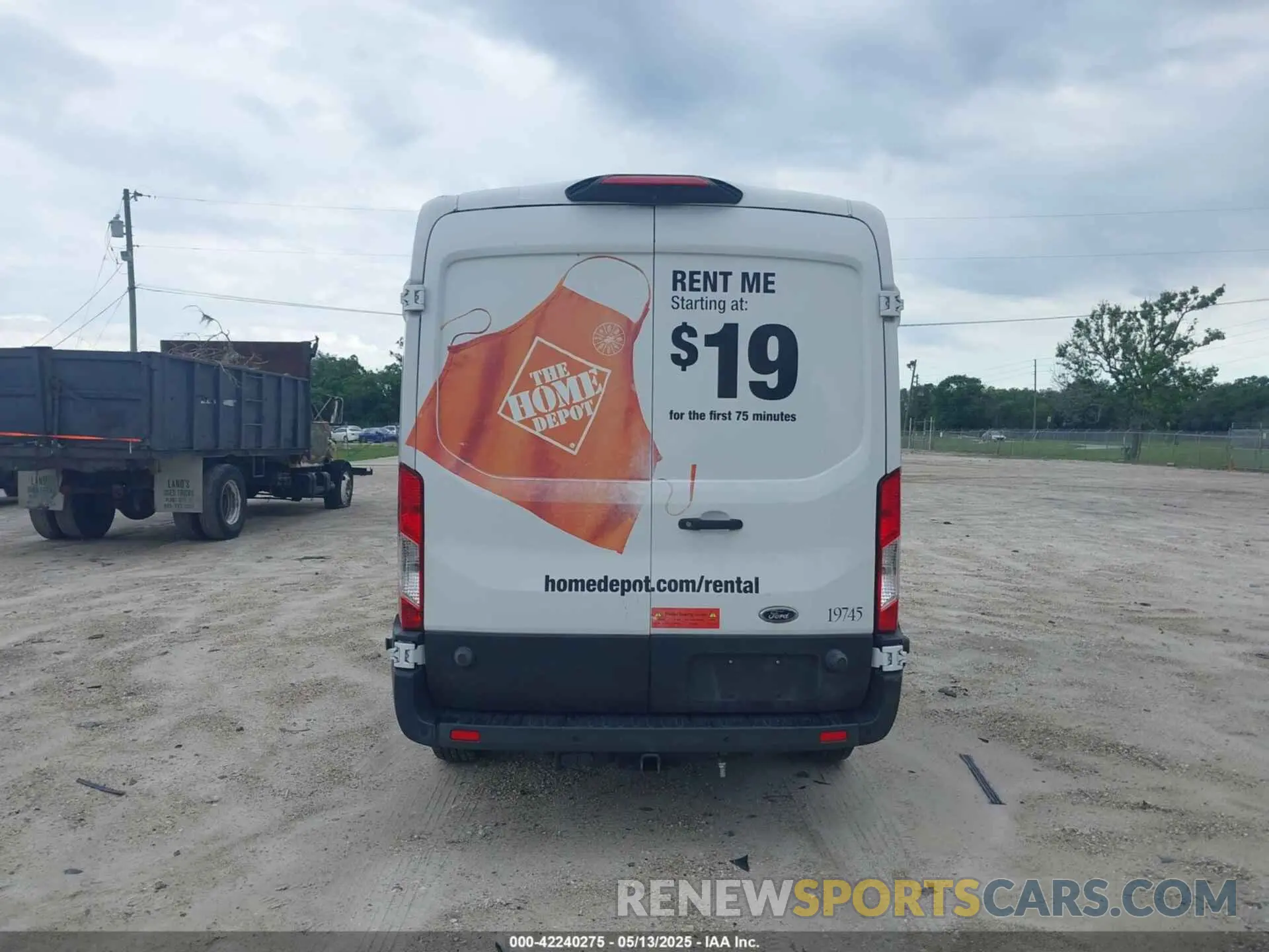 16 Photograph of a damaged car 1FTBW2CM3KKB73018 FORD TRANSIT-350 2019