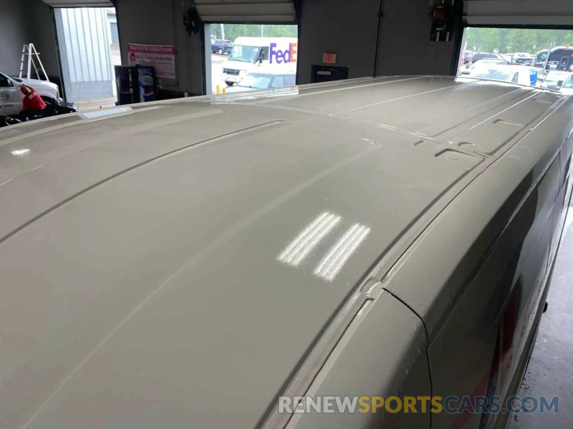 19 Photograph of a damaged car 1FTBW2CM4KKB86991 FORD TRANSIT-350 2019