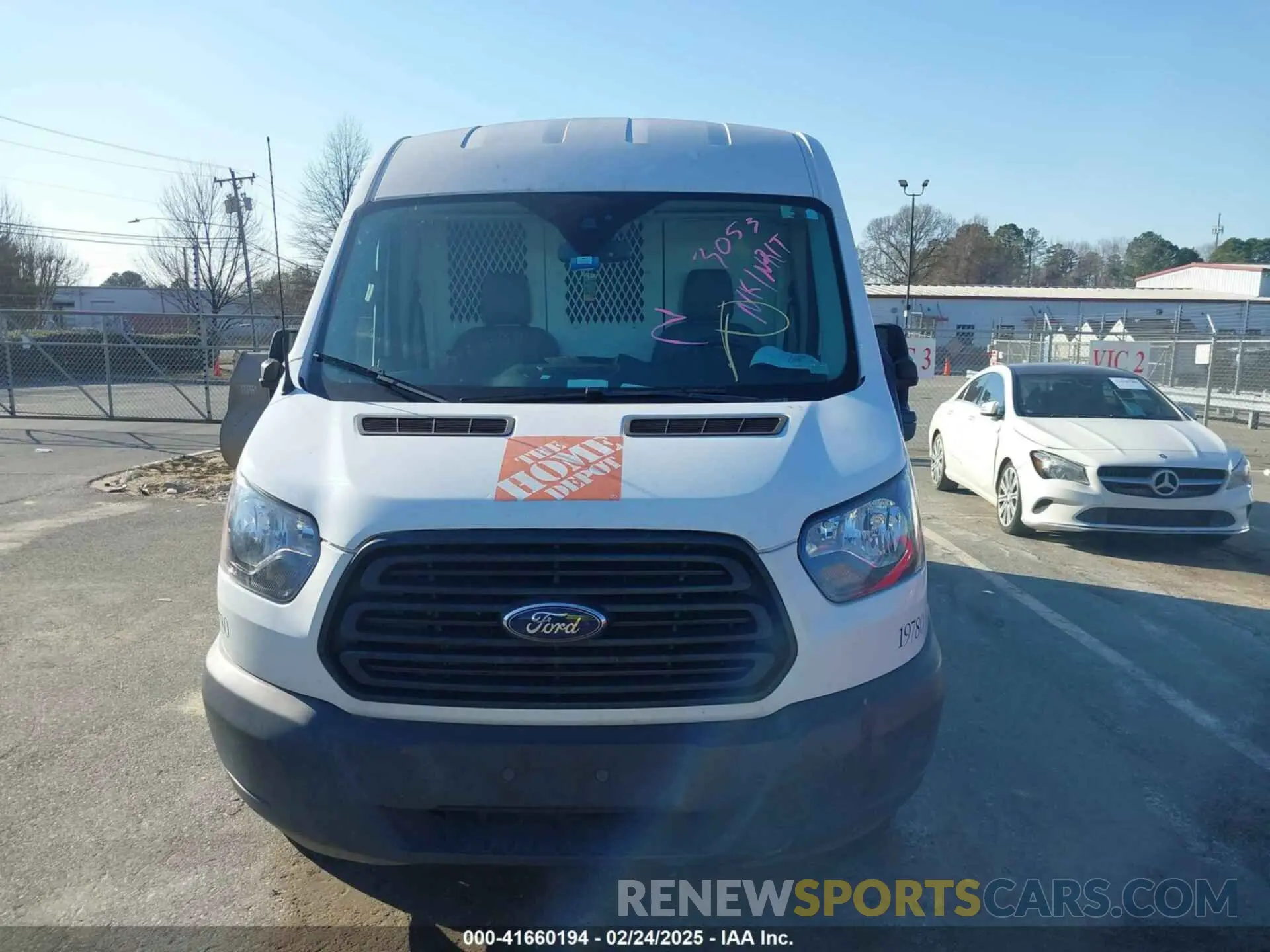 11 Photograph of a damaged car 1FTBW2CM5KKB73053 FORD TRANSIT-350 2019