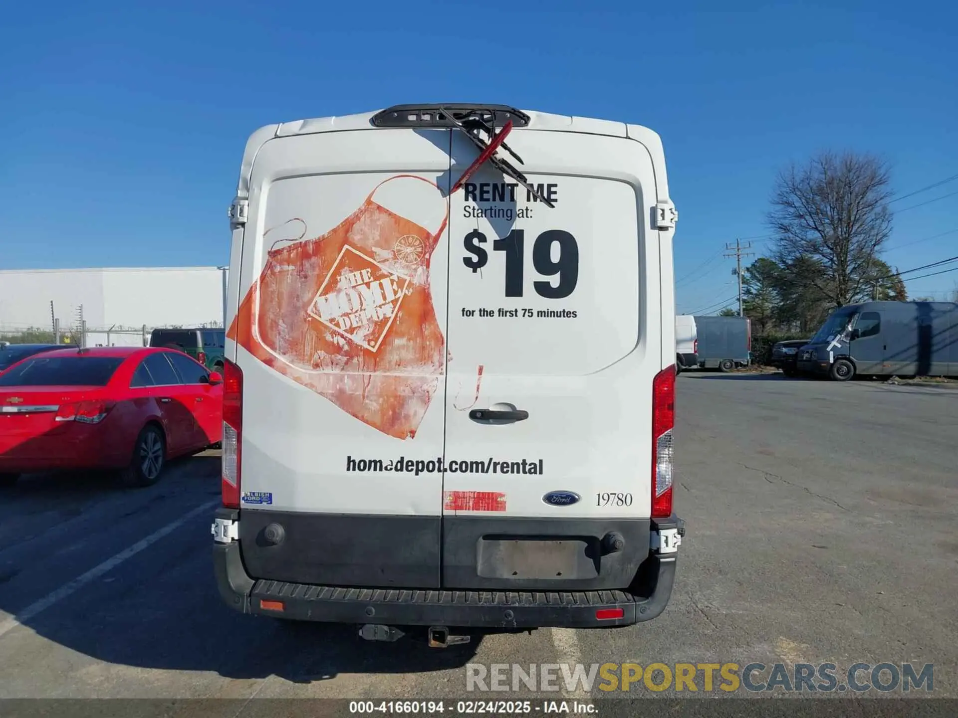 15 Photograph of a damaged car 1FTBW2CM5KKB73053 FORD TRANSIT-350 2019