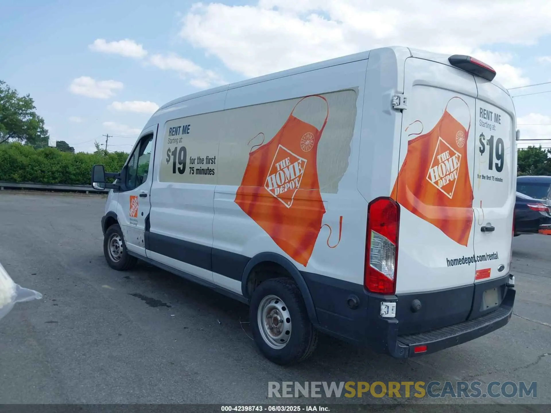 3 Photograph of a damaged car 1FTBW2CM8KKB73077 FORD TRANSIT-350 2019