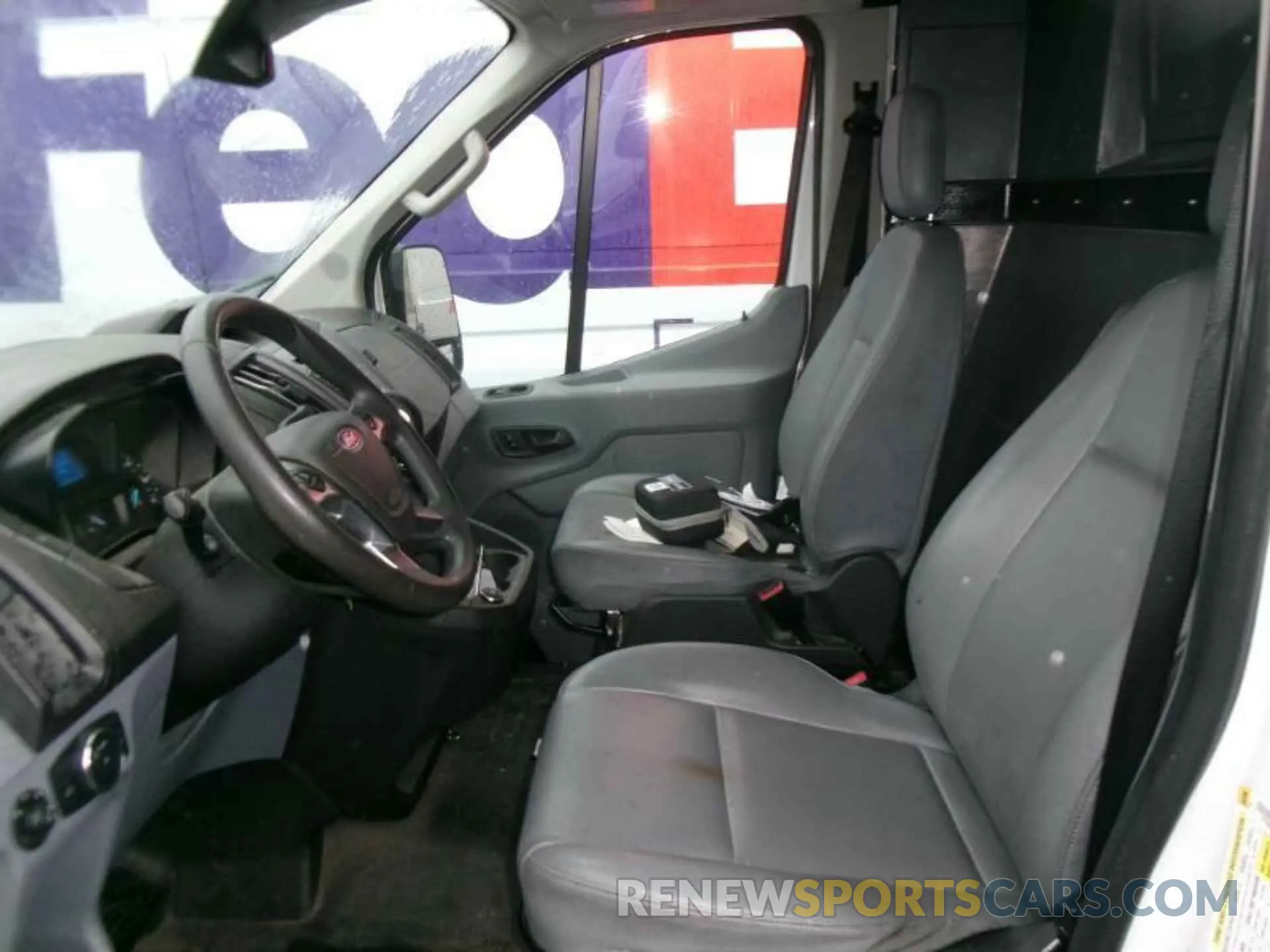 10 Photograph of a damaged car 1FTBW2CMXKKB07405 FORD TRANSIT-350 2019
