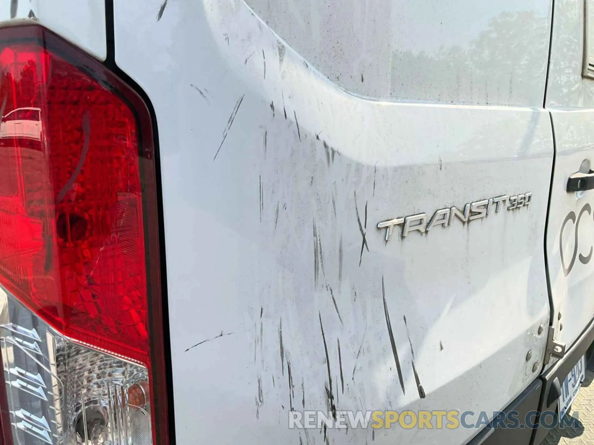 2 Photograph of a damaged car 1FTBW2YM1KKA29394 FORD TRANSIT-350 2019