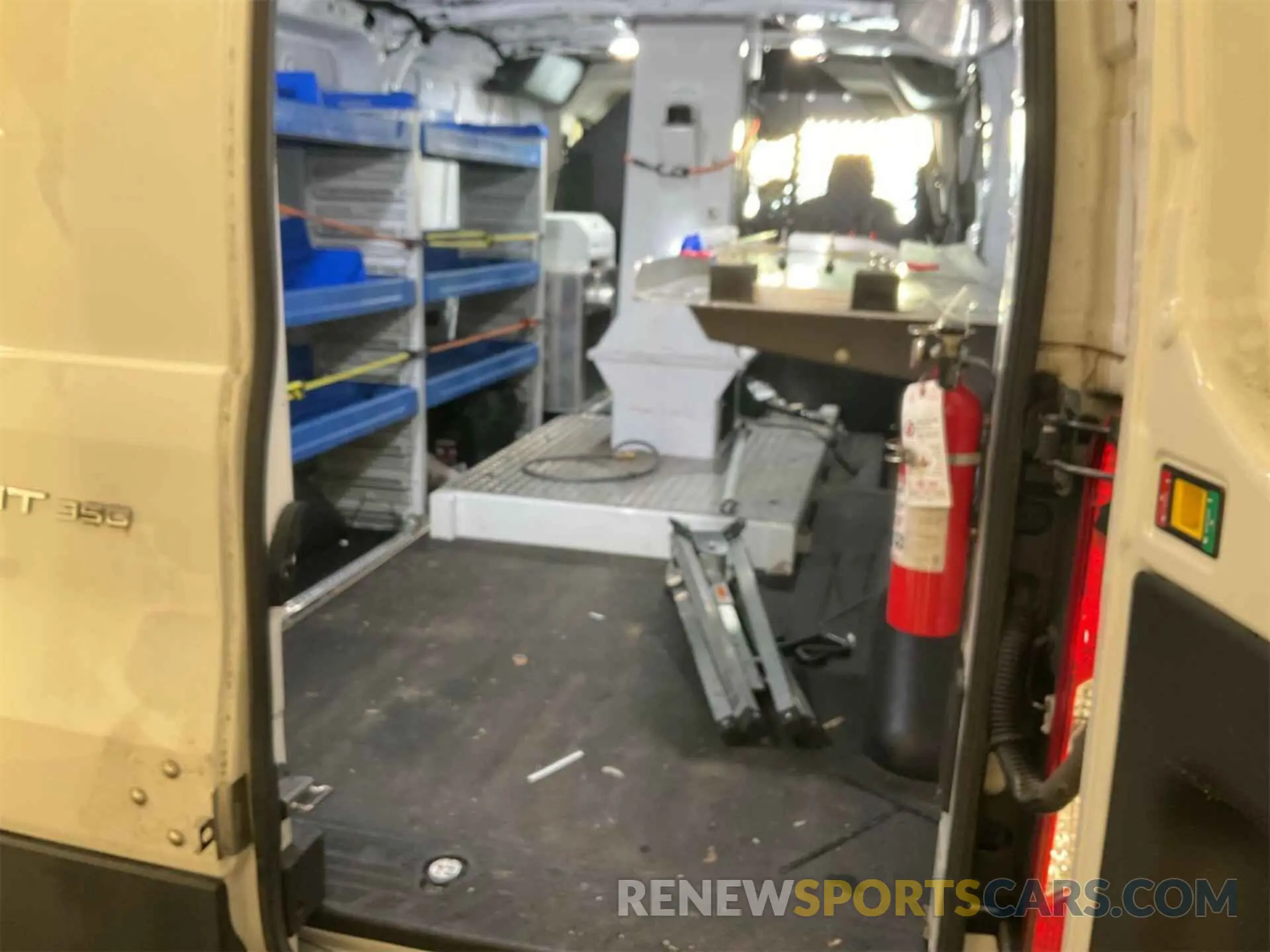 21 Photograph of a damaged car 1FTBW2YM1KKA29394 FORD TRANSIT-350 2019