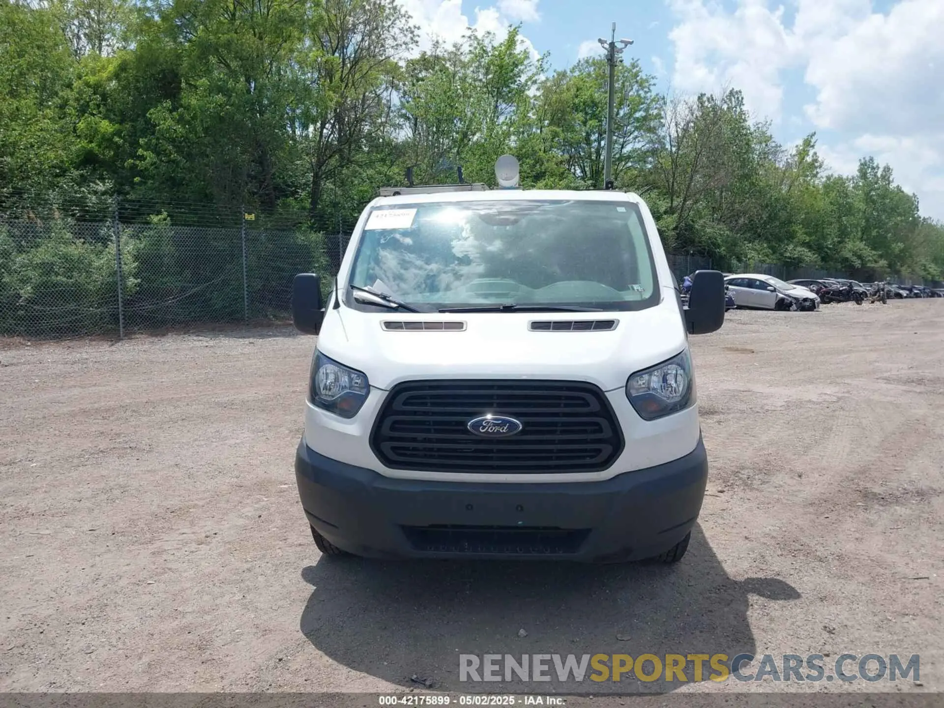 12 Photograph of a damaged car 1FTBW2YMXKKA24193 FORD TRANSIT-350 2019