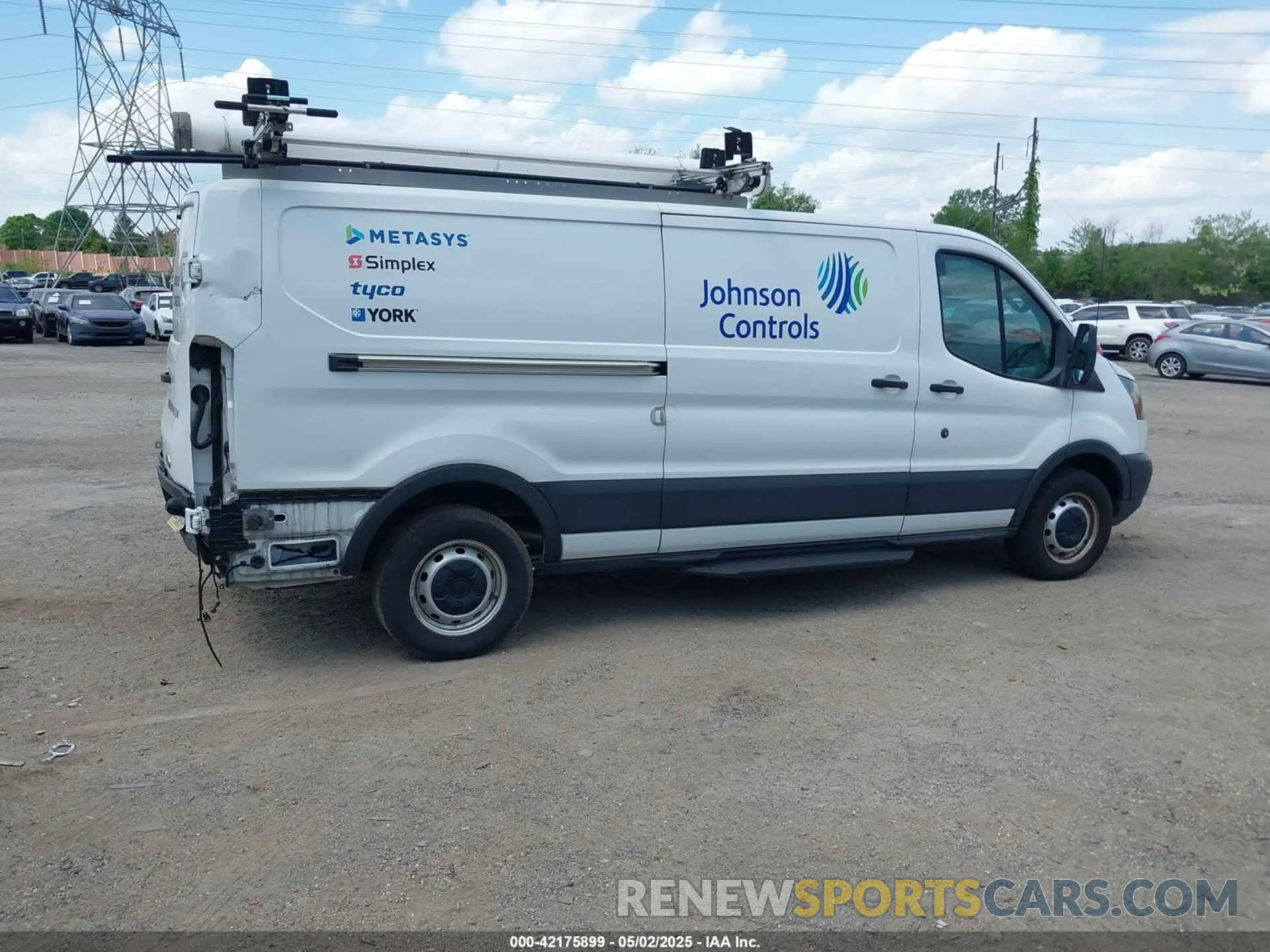 4 Photograph of a damaged car 1FTBW2YMXKKA24193 FORD TRANSIT-350 2019