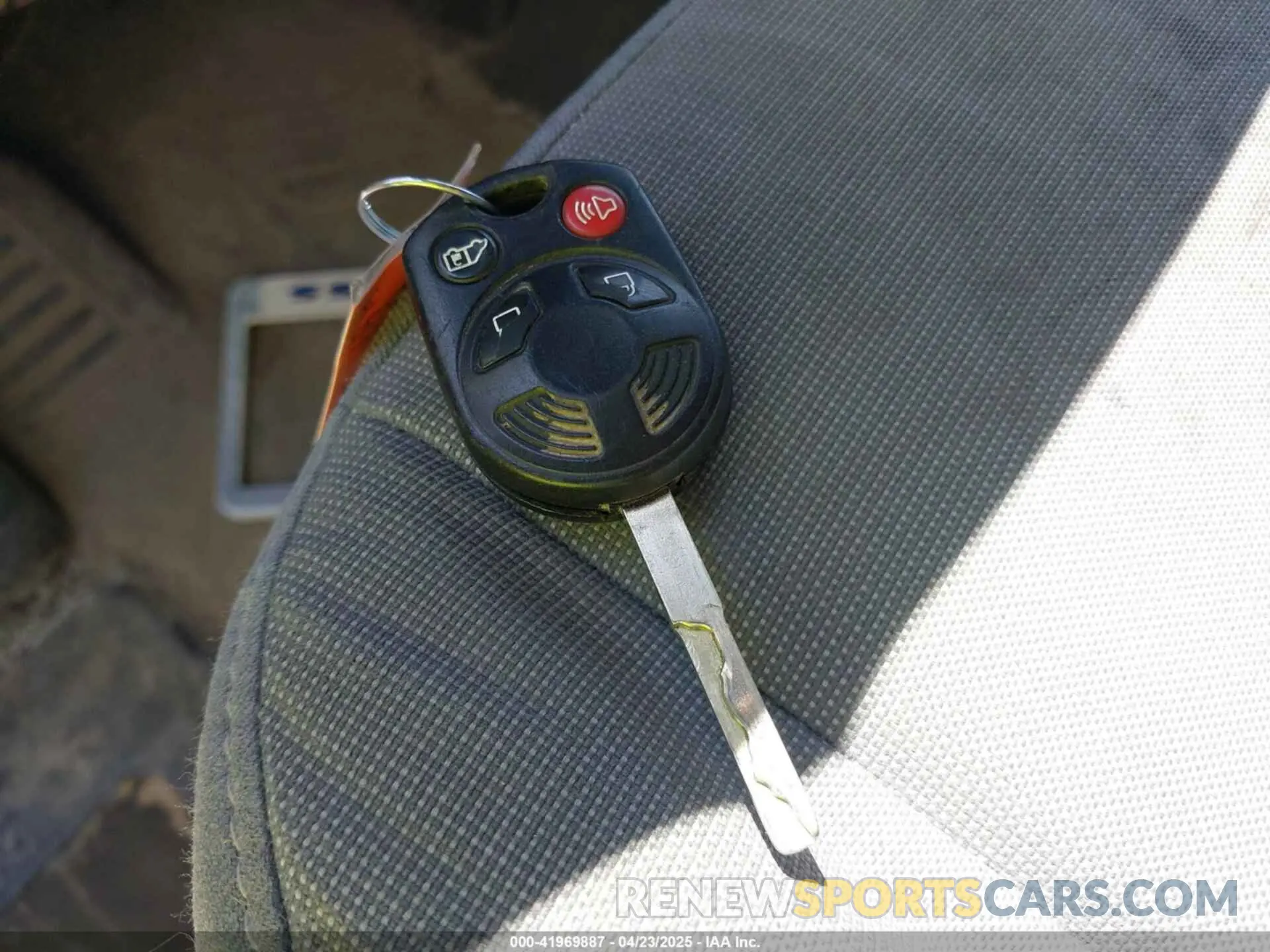 11 Photograph of a damaged car 1FTBW3XG2KKA66858 FORD TRANSIT-350 2019
